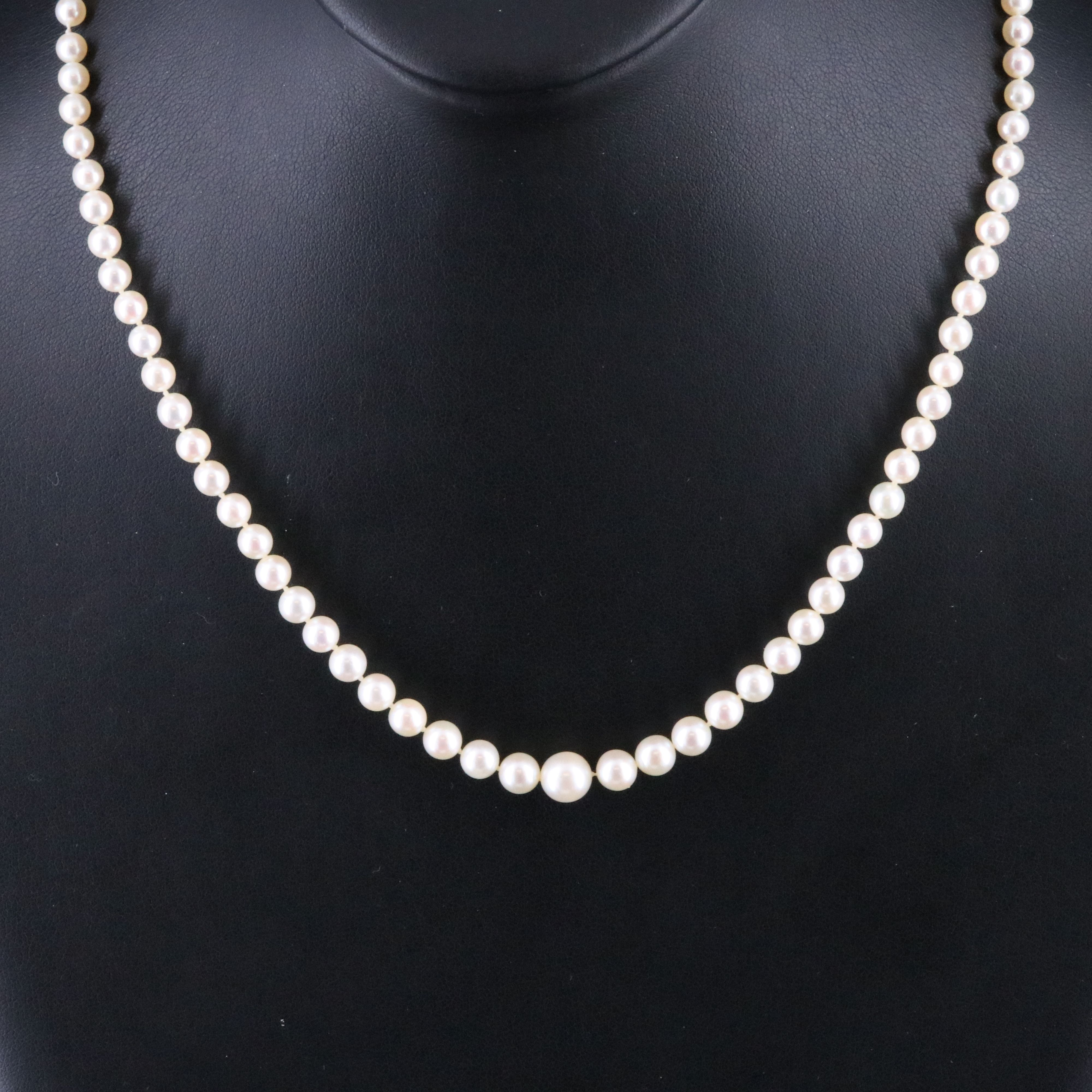 10K Graduated Pearl Necklace