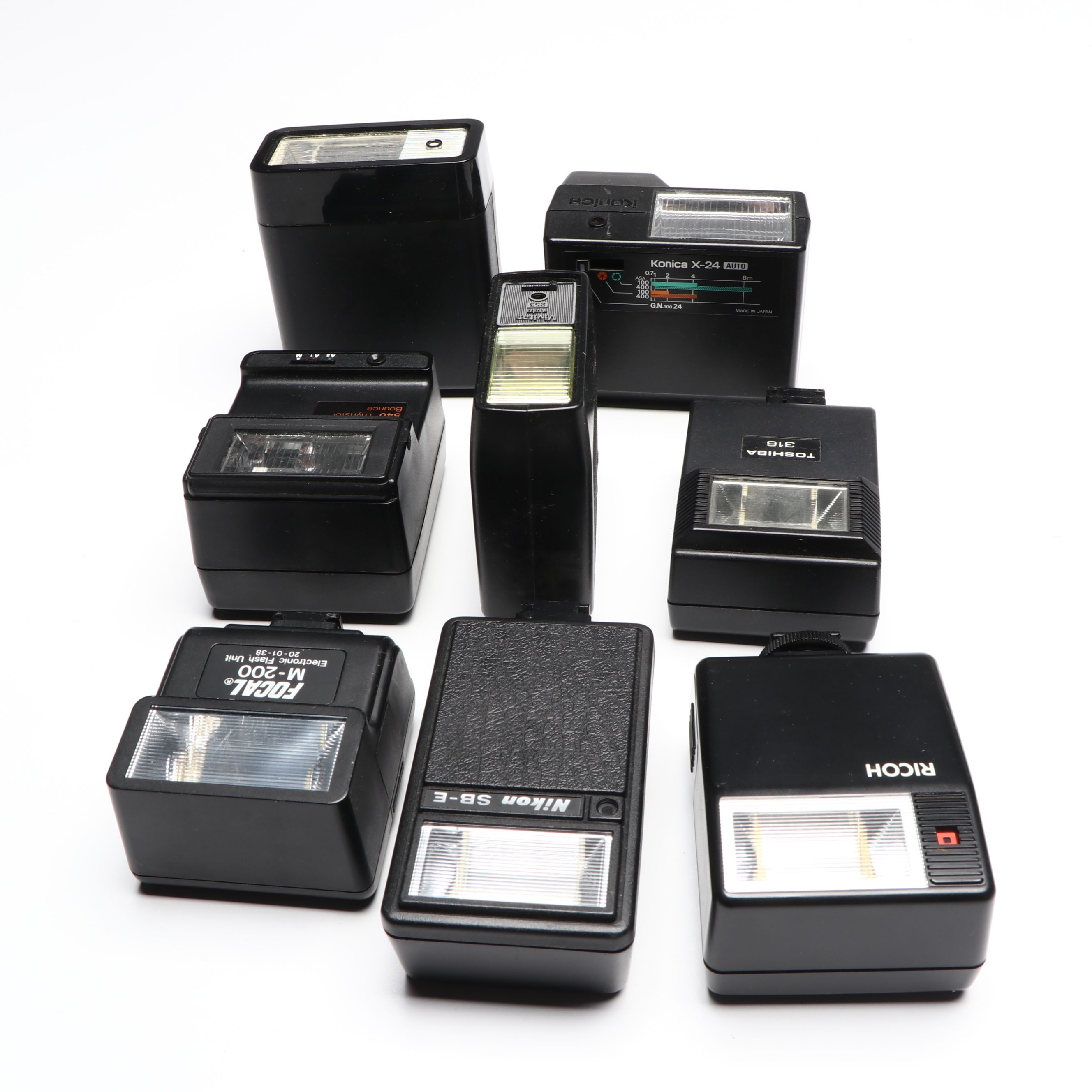 Vivitar, Minolta, Sunpak and More Auto Thyristor with Other Camera Flashes