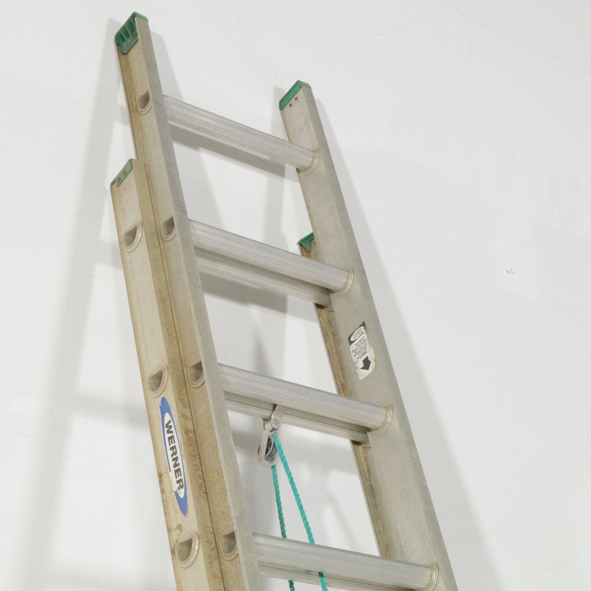 Werner Aluminum Model D1220-2 Extension Ladder