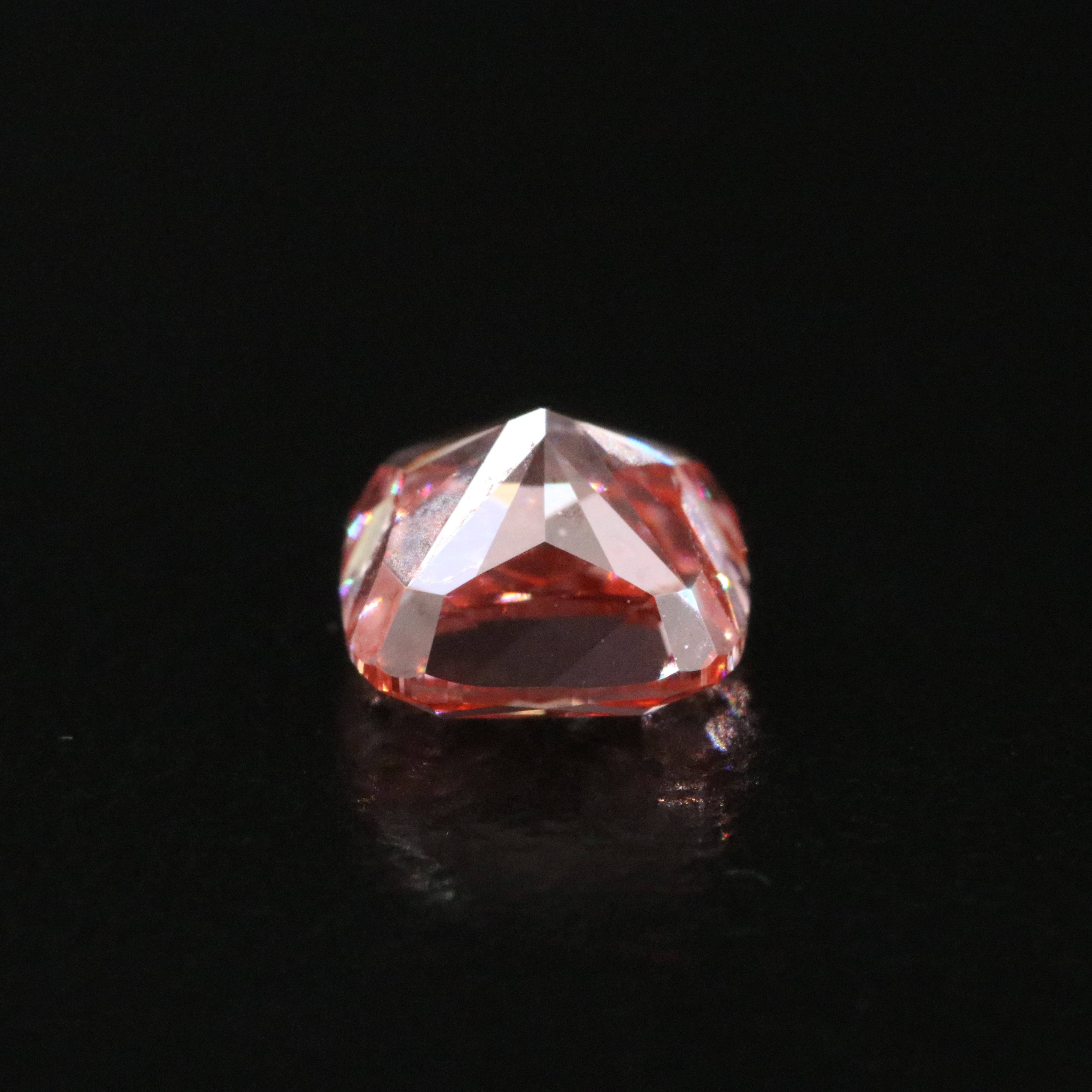 Loose 1.07 CT Lab Grown Fancy Vivid Pink Diamond with IGI Report