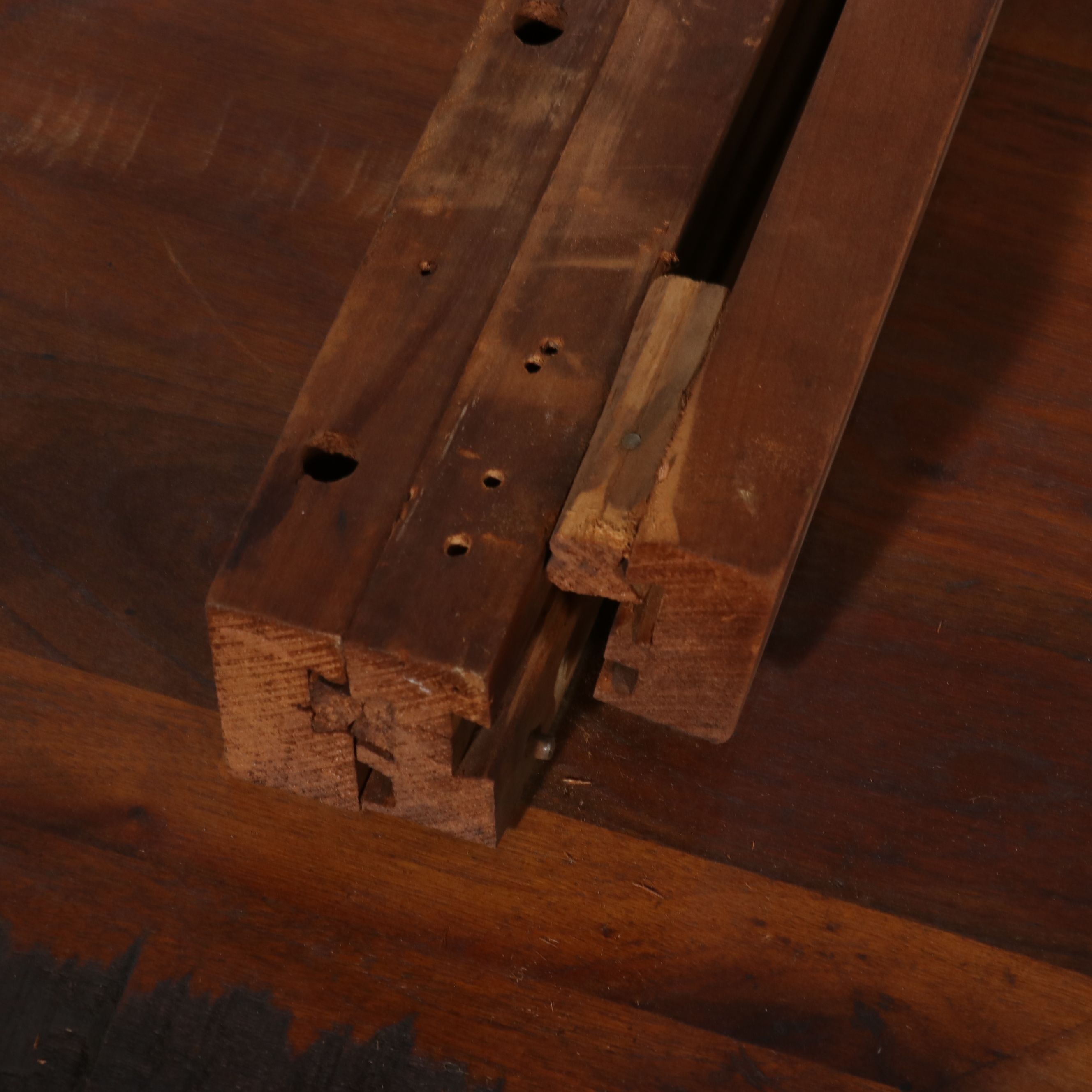 American Empire Mahogany Pedestal Dining Table with Six Parsons-Style Chairs