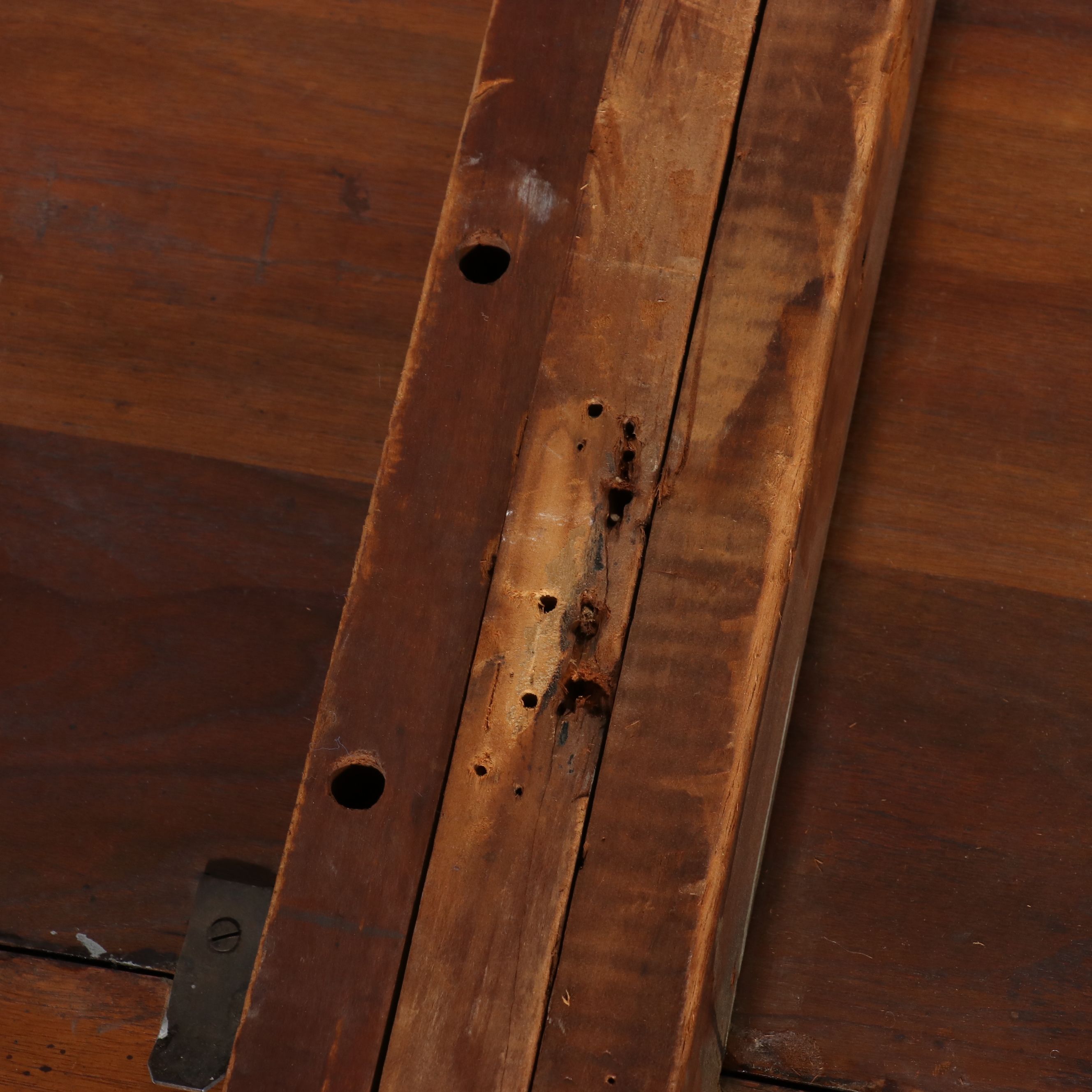American Empire Mahogany Pedestal Dining Table with Six Parsons-Style Chairs