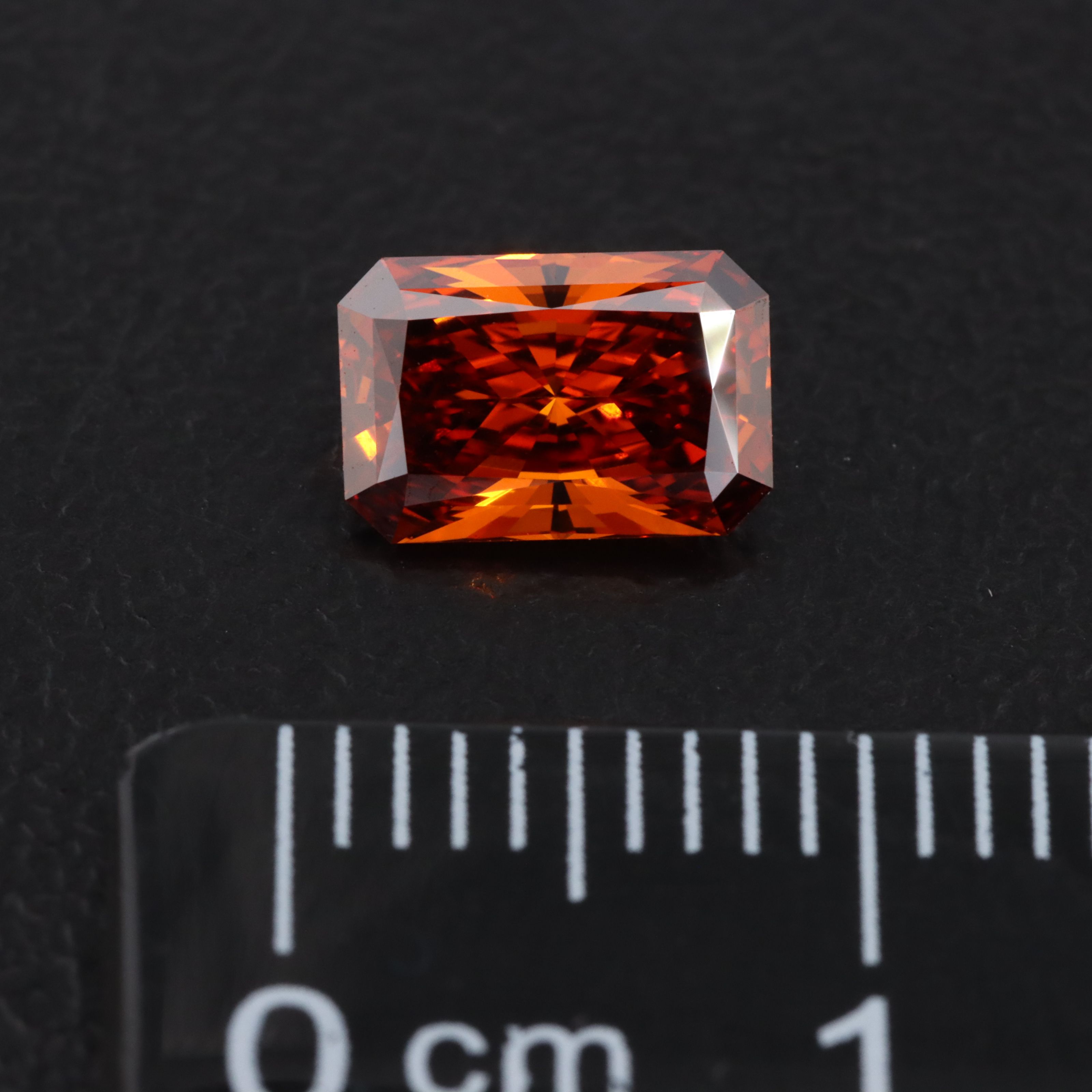 Loose 1.05 CT Lab Grown Fancy Vivid Orange Diamond with IGI Report