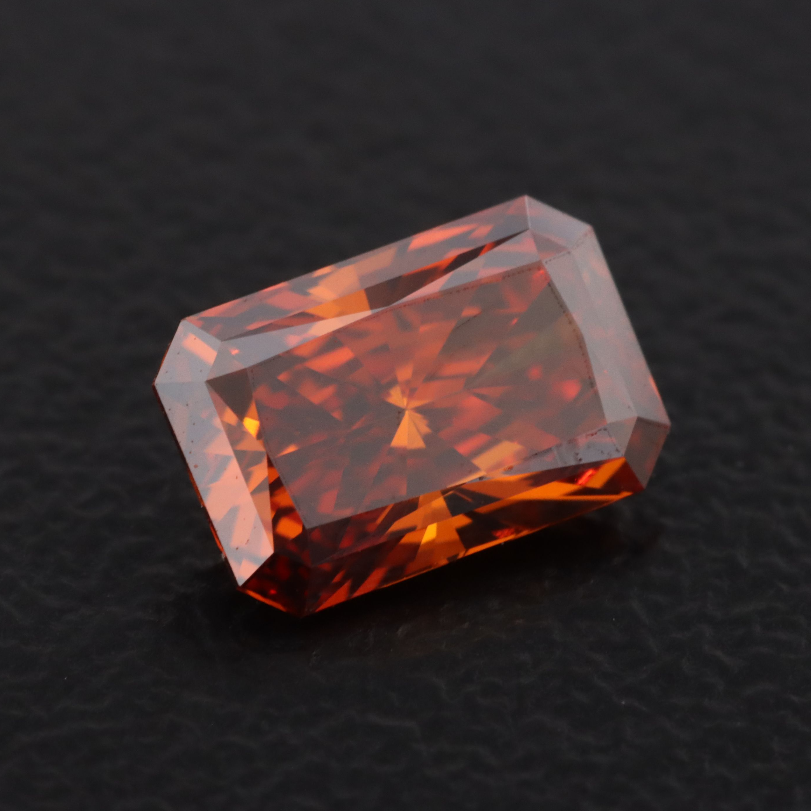 Loose 1.05 CT Lab Grown Fancy Vivid Orange Diamond with IGI Report