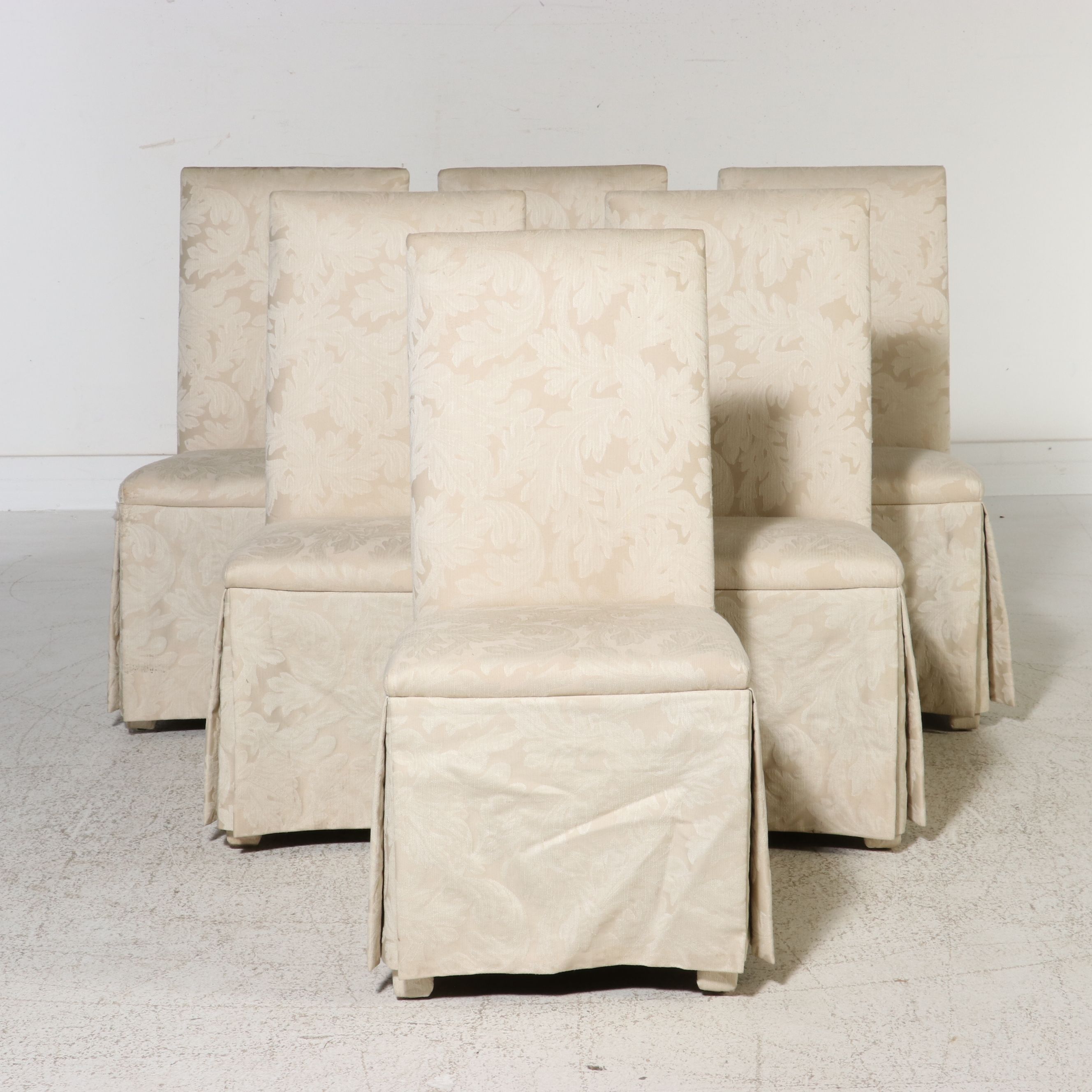 American Empire Mahogany Pedestal Dining Table with Six Parsons-Style Chairs