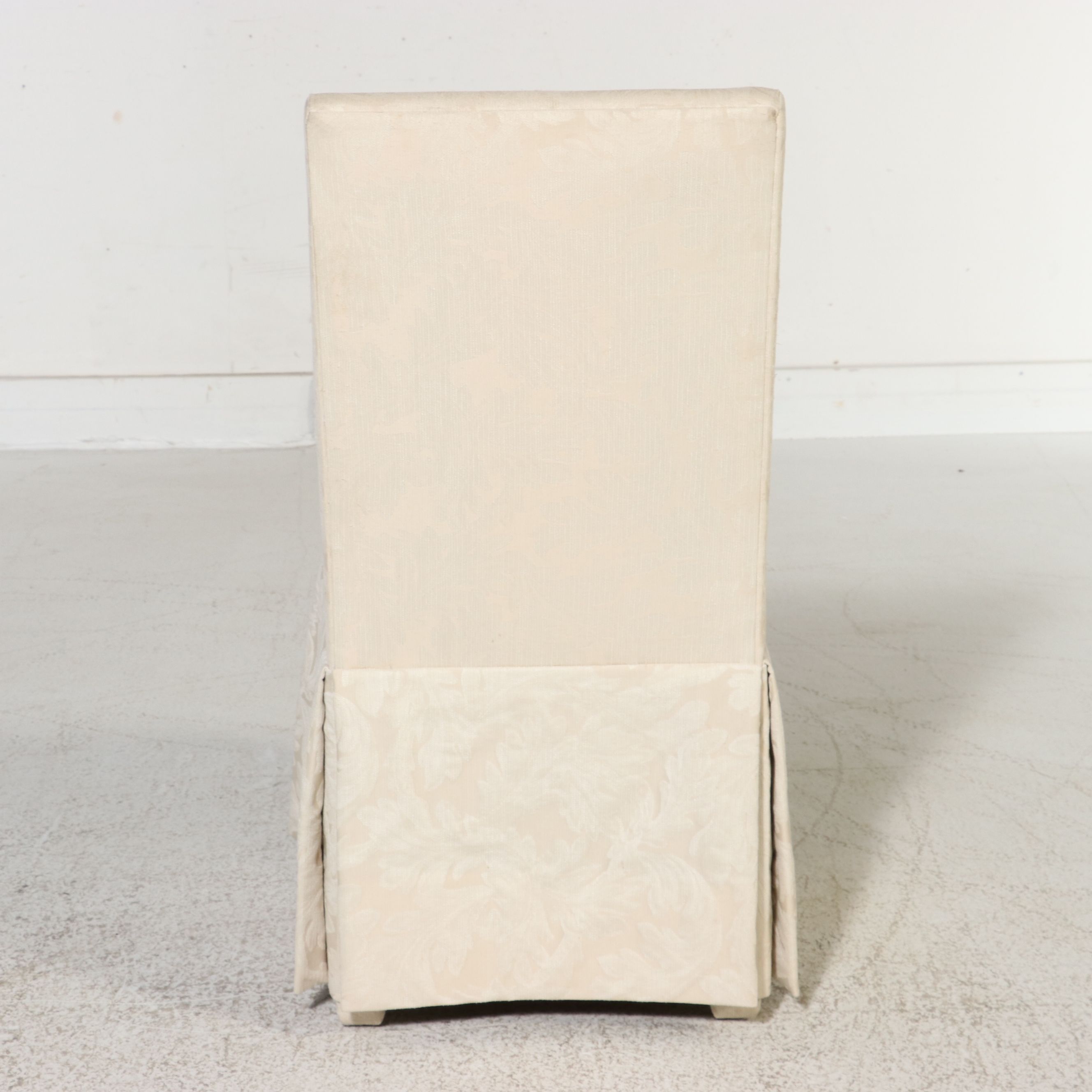 American Empire Mahogany Pedestal Dining Table with Six Parsons-Style Chairs