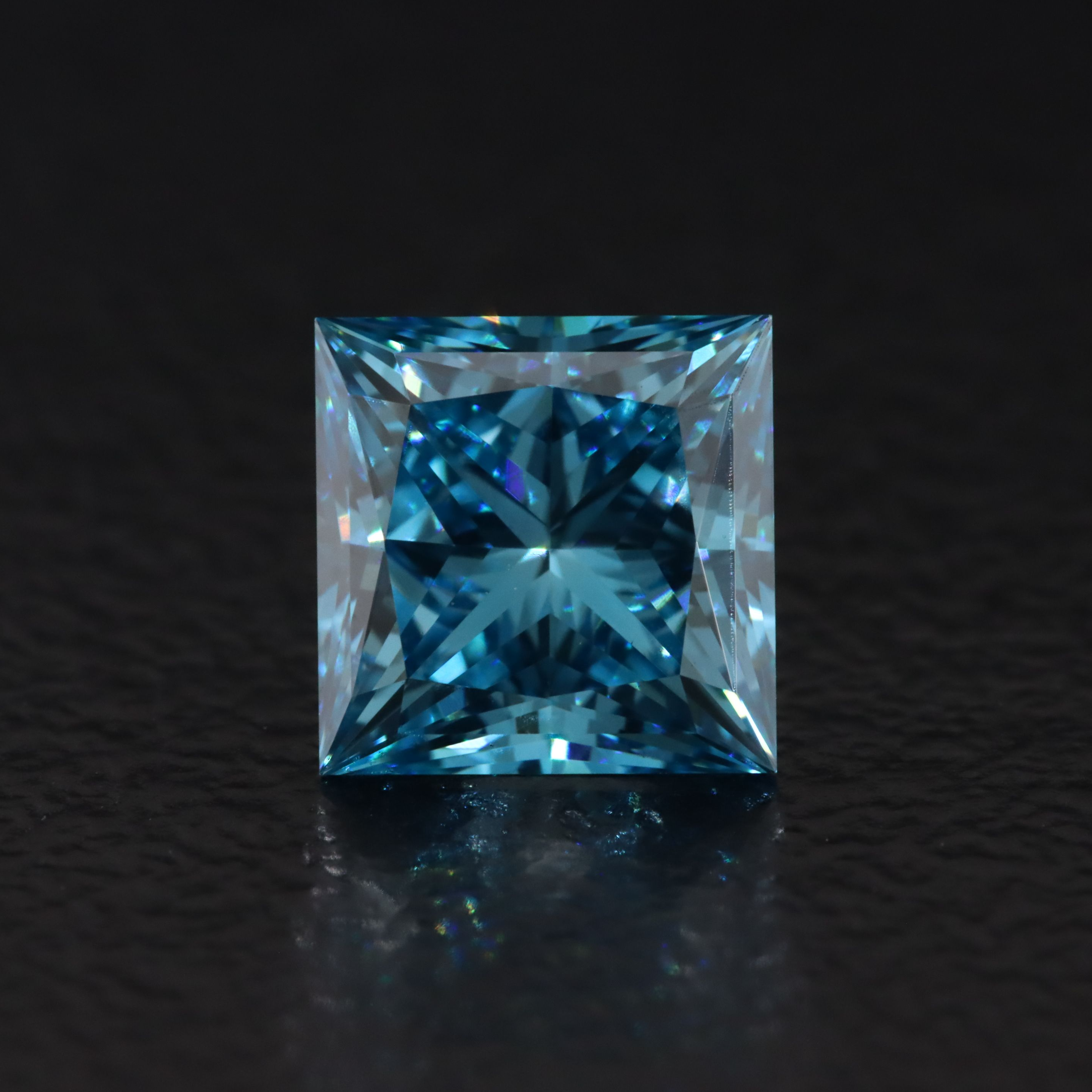 Loose 1.06 CT Lab Grown Fancy Vivid Blue Diamond with IGI Report