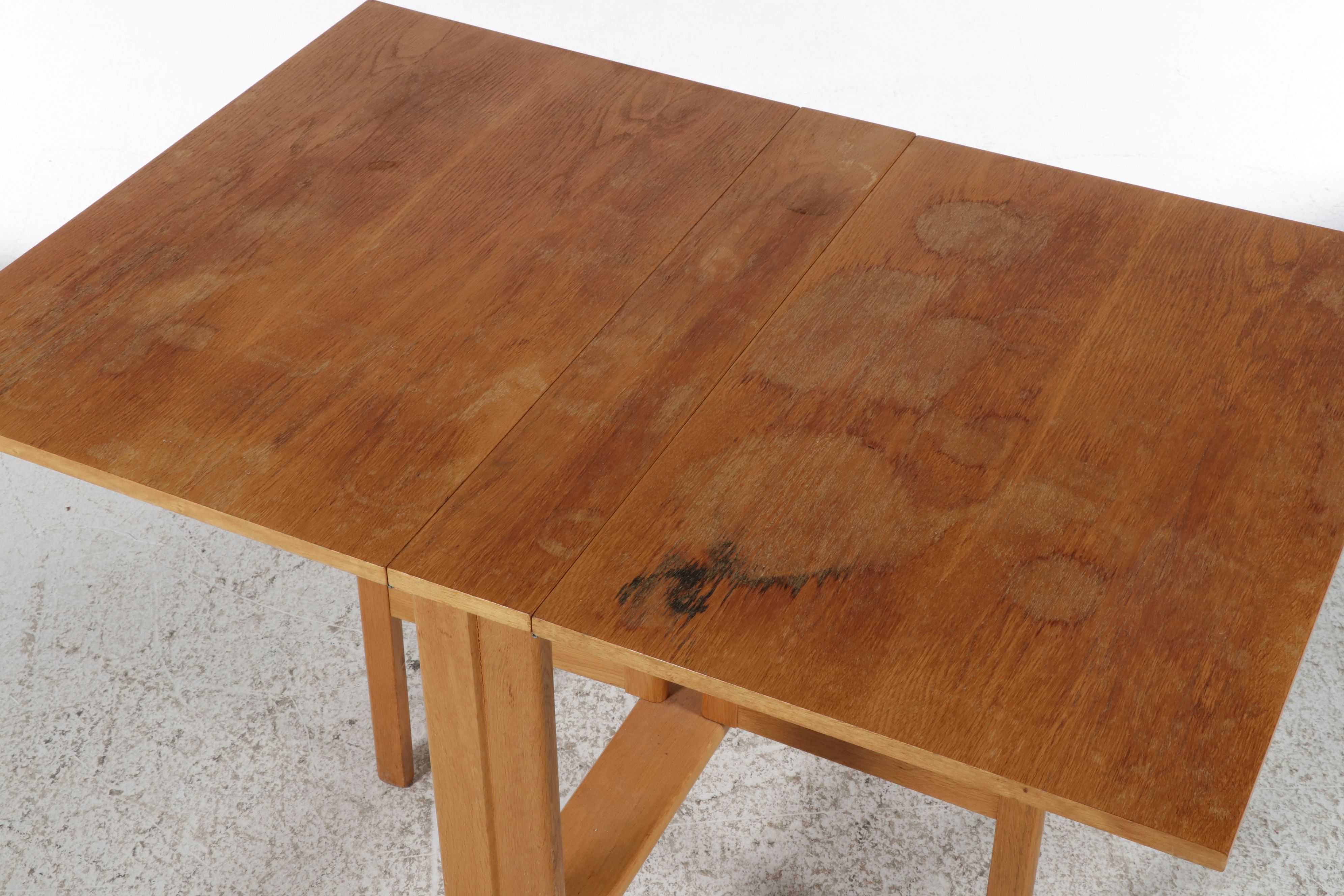 Mid Century Modern Gate-Leg Drop Leaf Table, Circa 1960