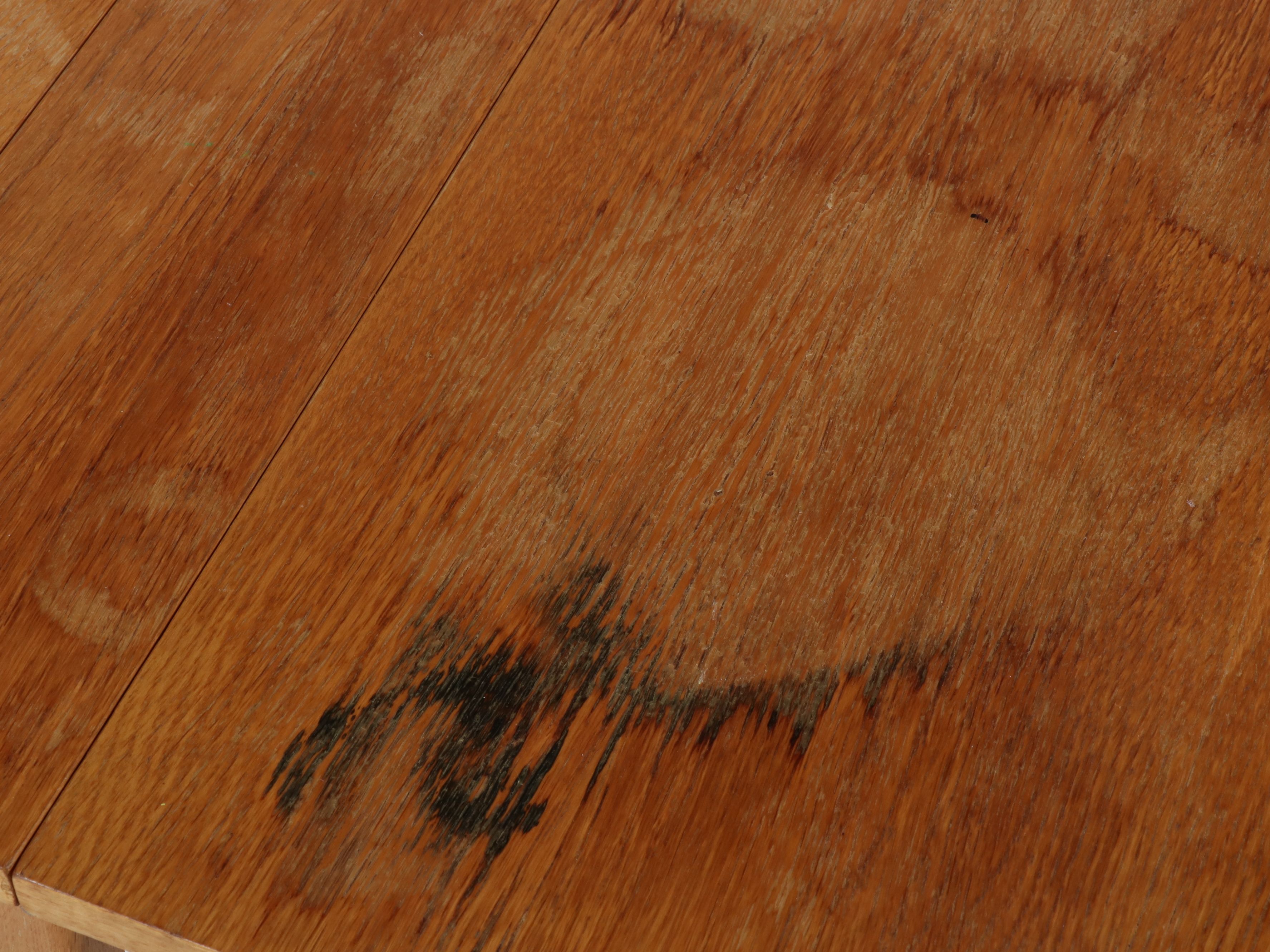 Mid Century Modern Gate-Leg Drop Leaf Table, Circa 1960