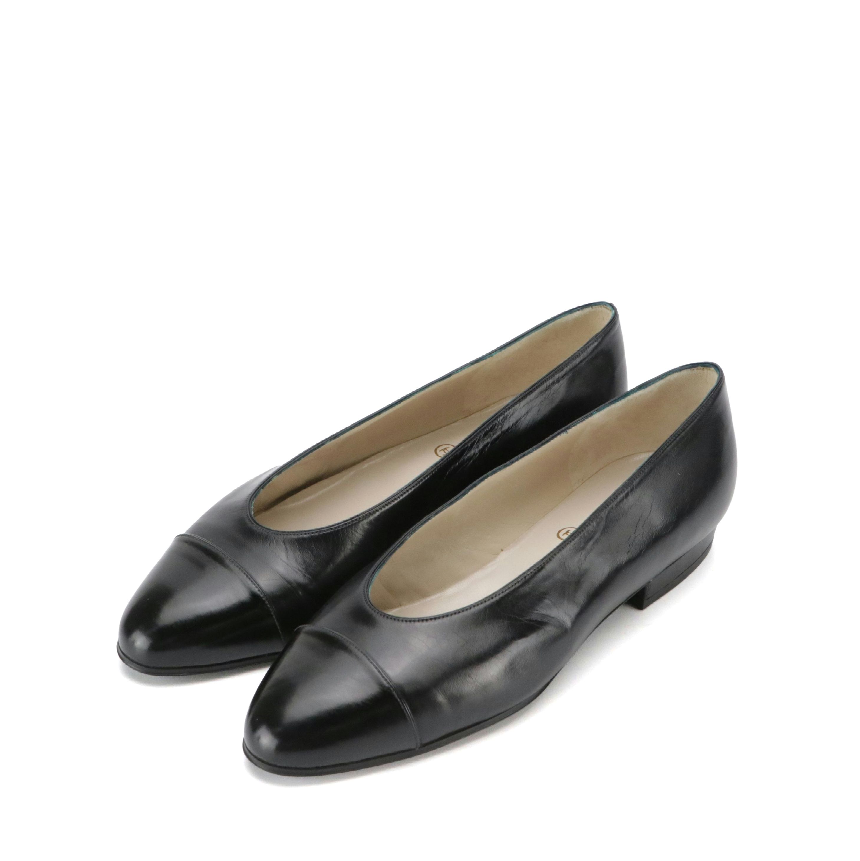 Chanel Rounded-Toe Flats in Shiny Black Calf Leather, With Box