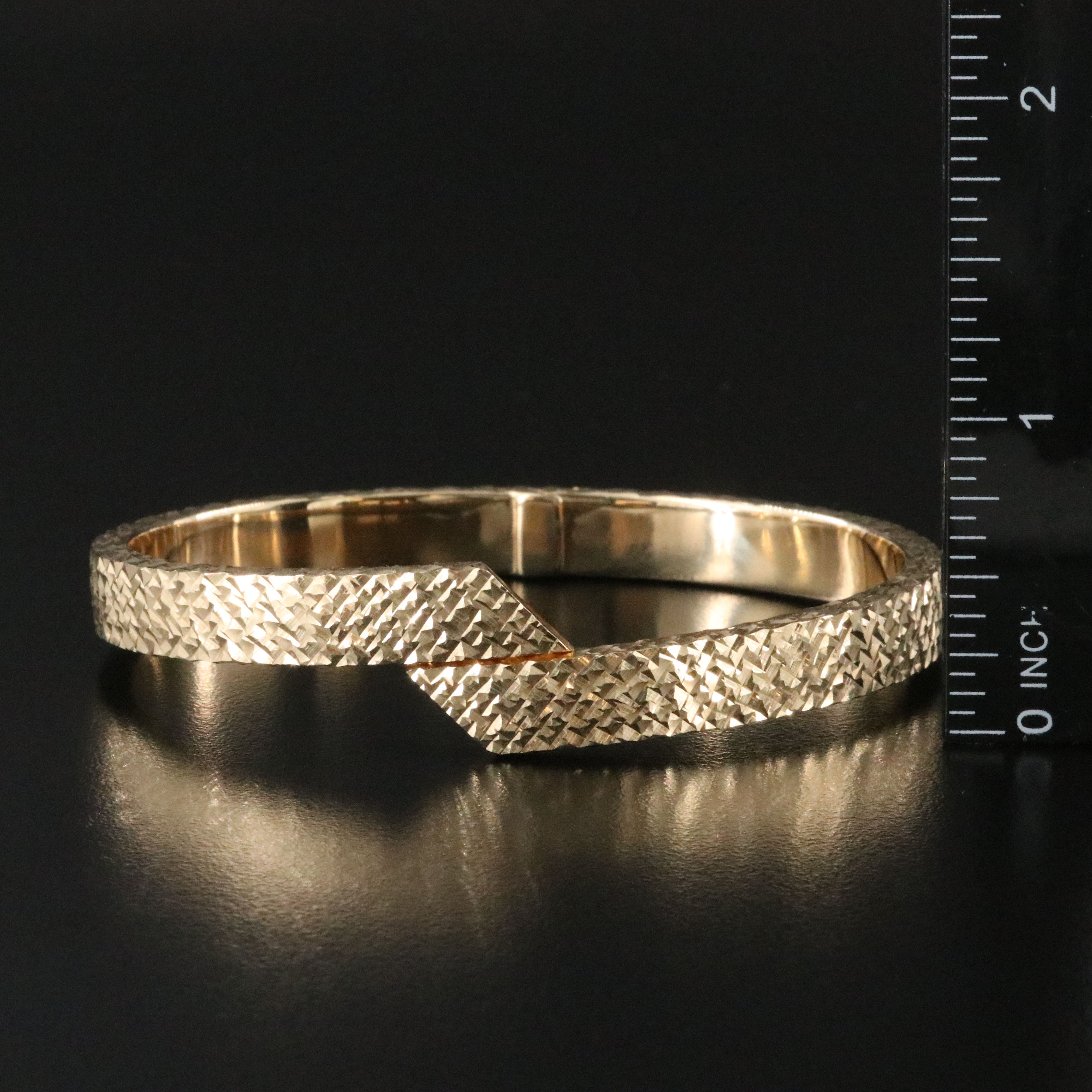 14K Bypass Cuff with Diamond-Cut Finish