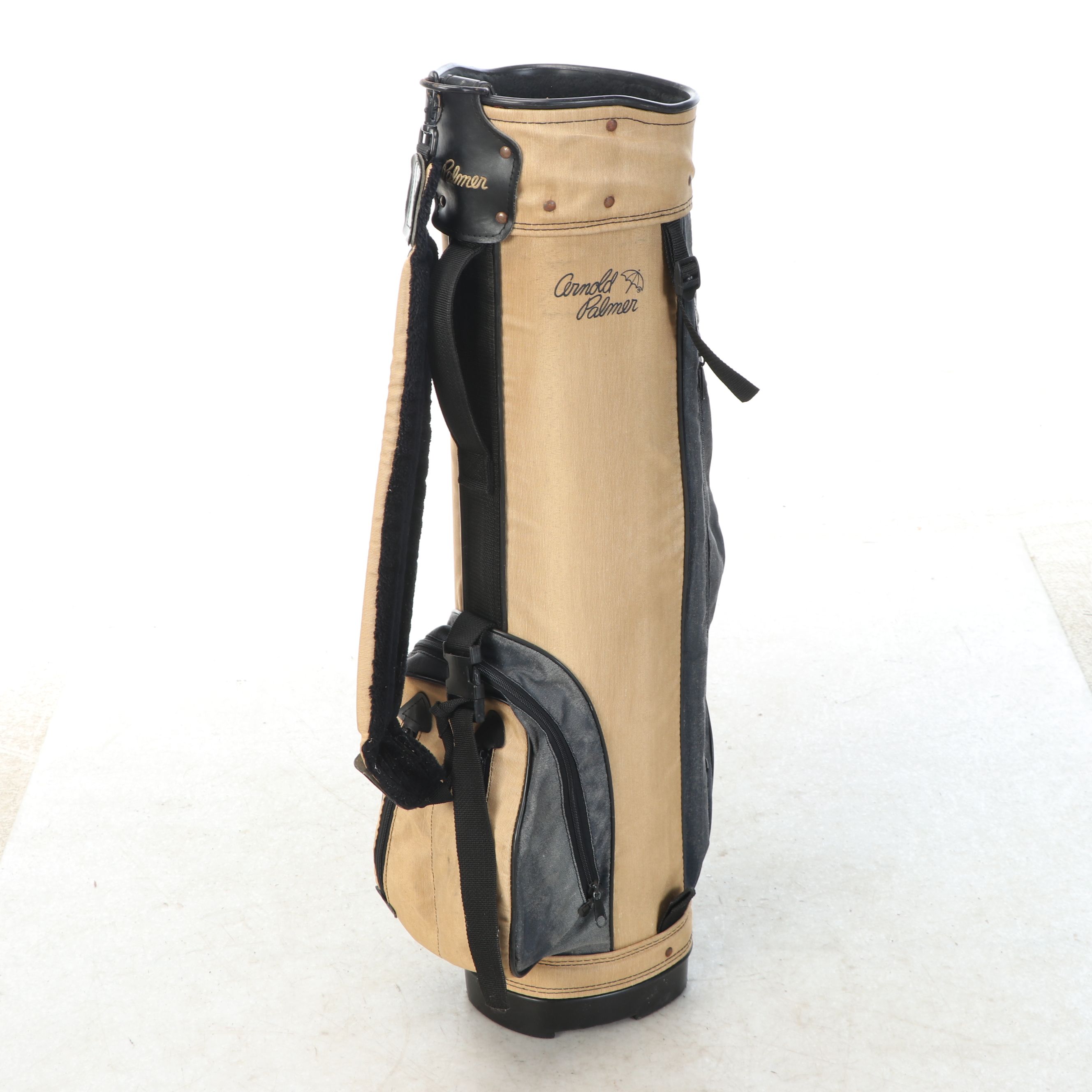 Palmer Customized Golf Bag with Wilson, Taylormade and More Golf Clubs