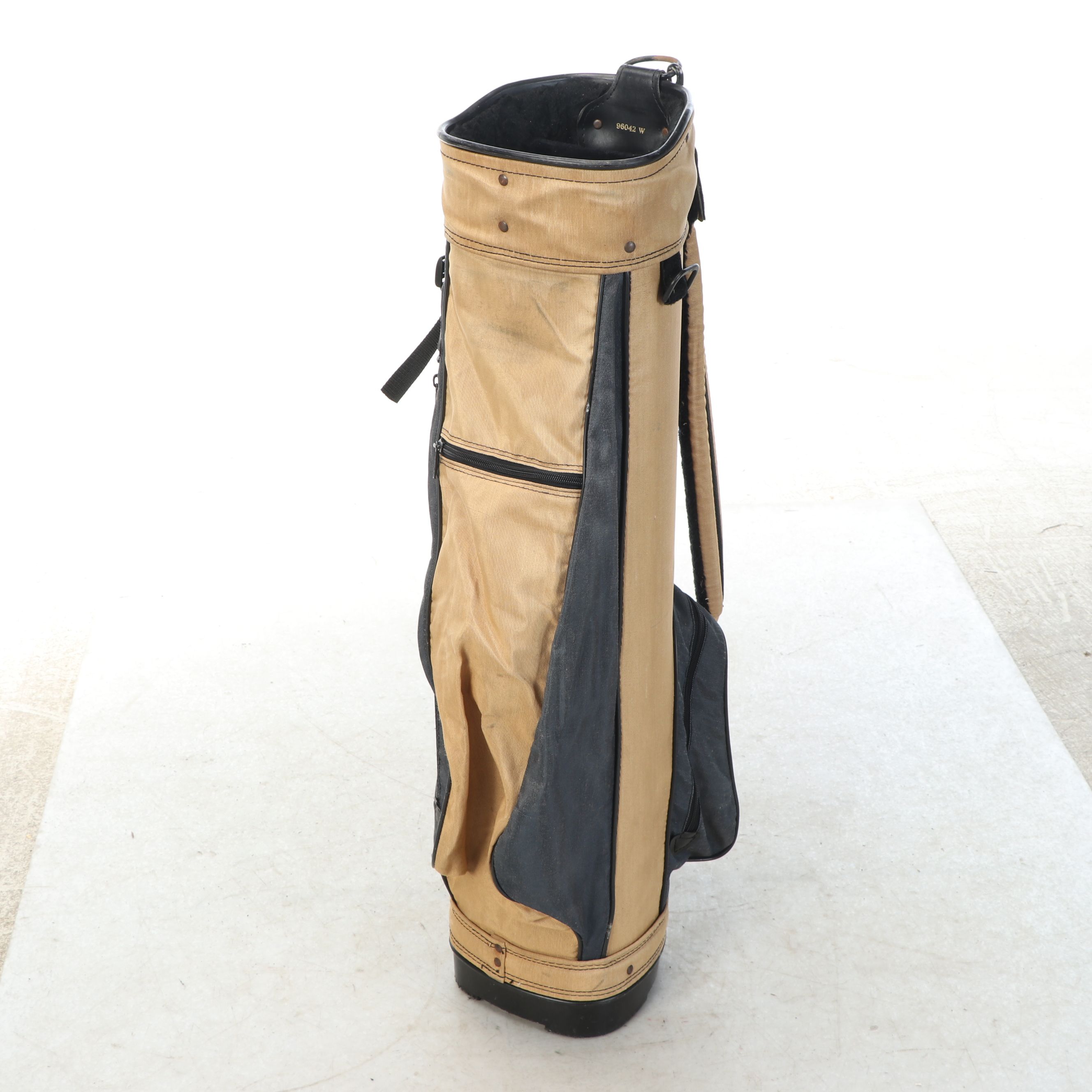 Palmer Customized Golf Bag with Wilson, Taylormade and More Golf Clubs