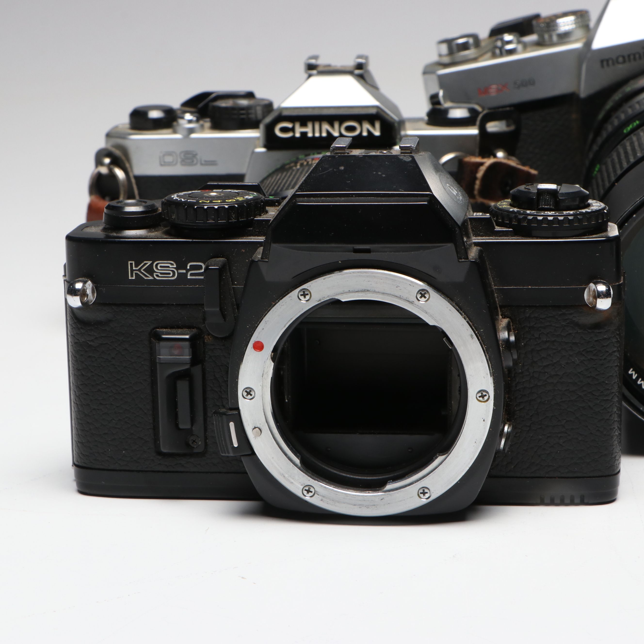 Mamiya/Sekor MSX 500 with Vivitar 75–260mm f/4.5 Telephoto Lens and More