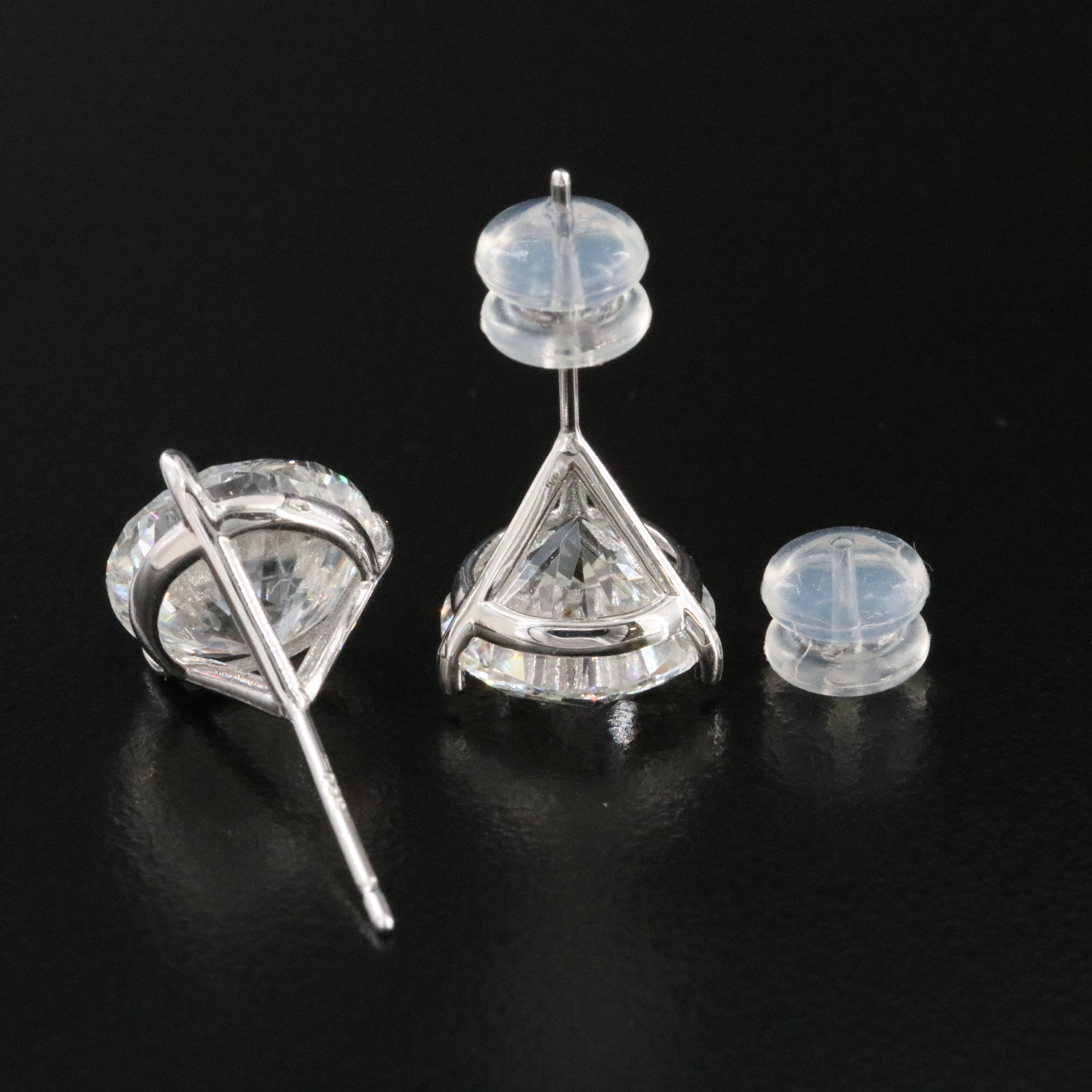 18K 8.00 CTW Lab Grown Diamond Stud Earrings