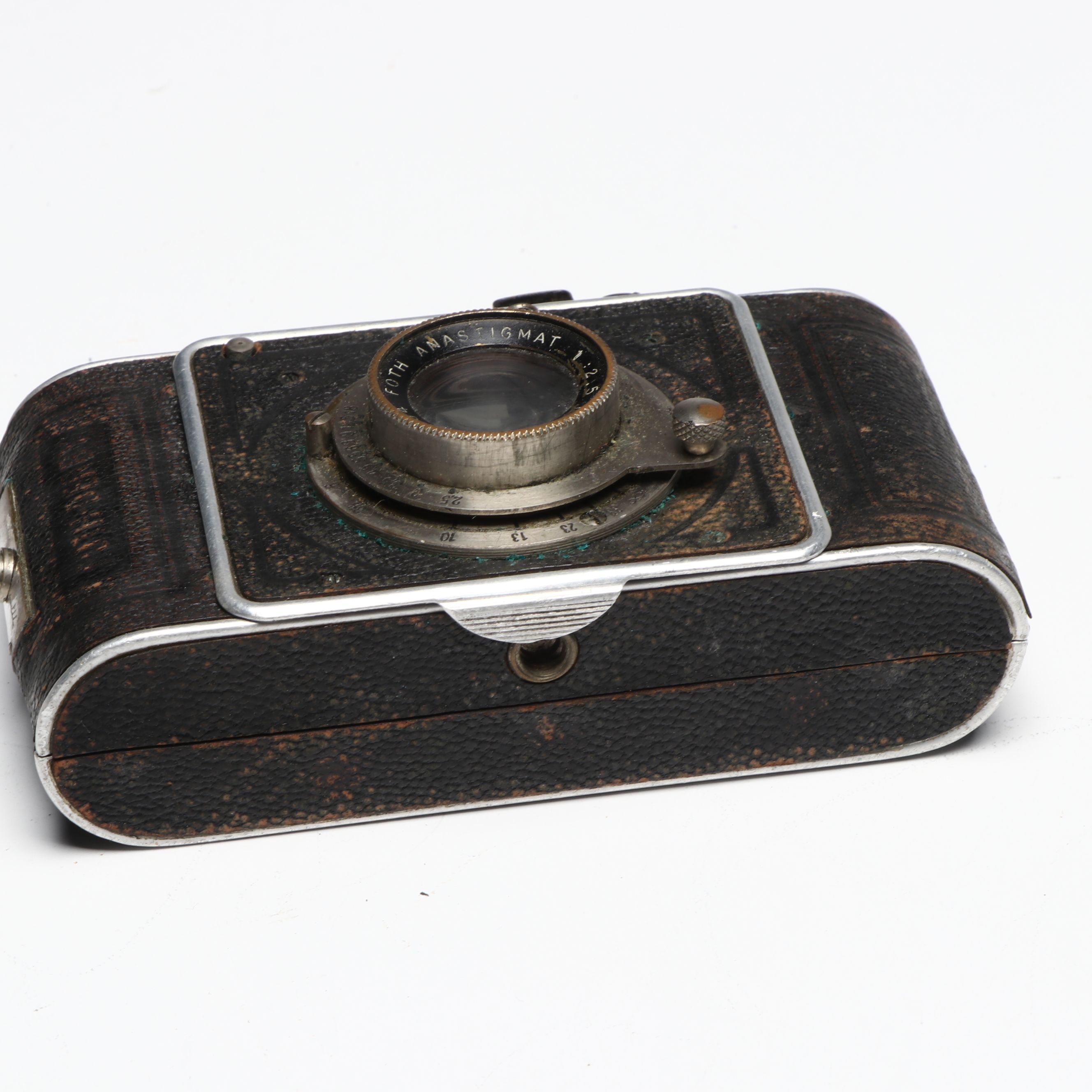 Eastman-Kodak No. 2 Brownie, Foth Derby and More Cameras, Early to Mid-20th C.