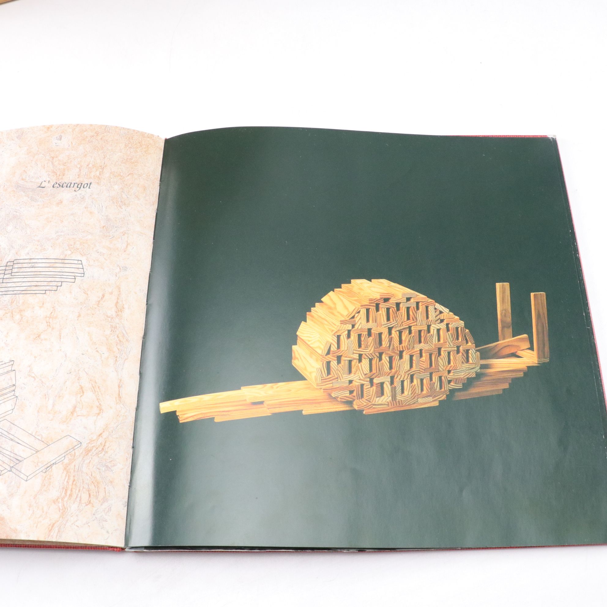 KAPLA Construction Set with "L'art Kapla" Book and More