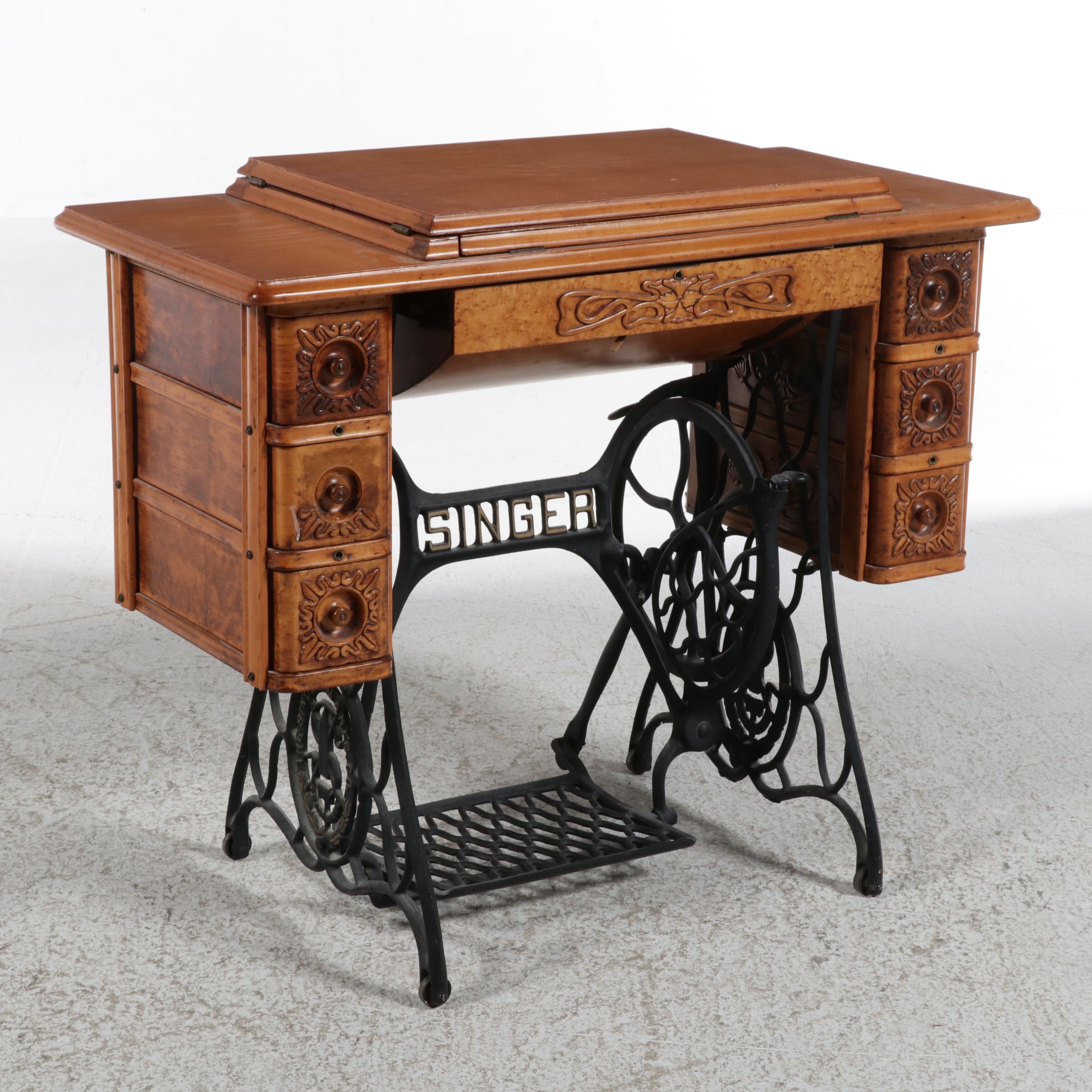 Singer Oak and Cast Iron Treadle Sewing Cabinet, Early 20th Century