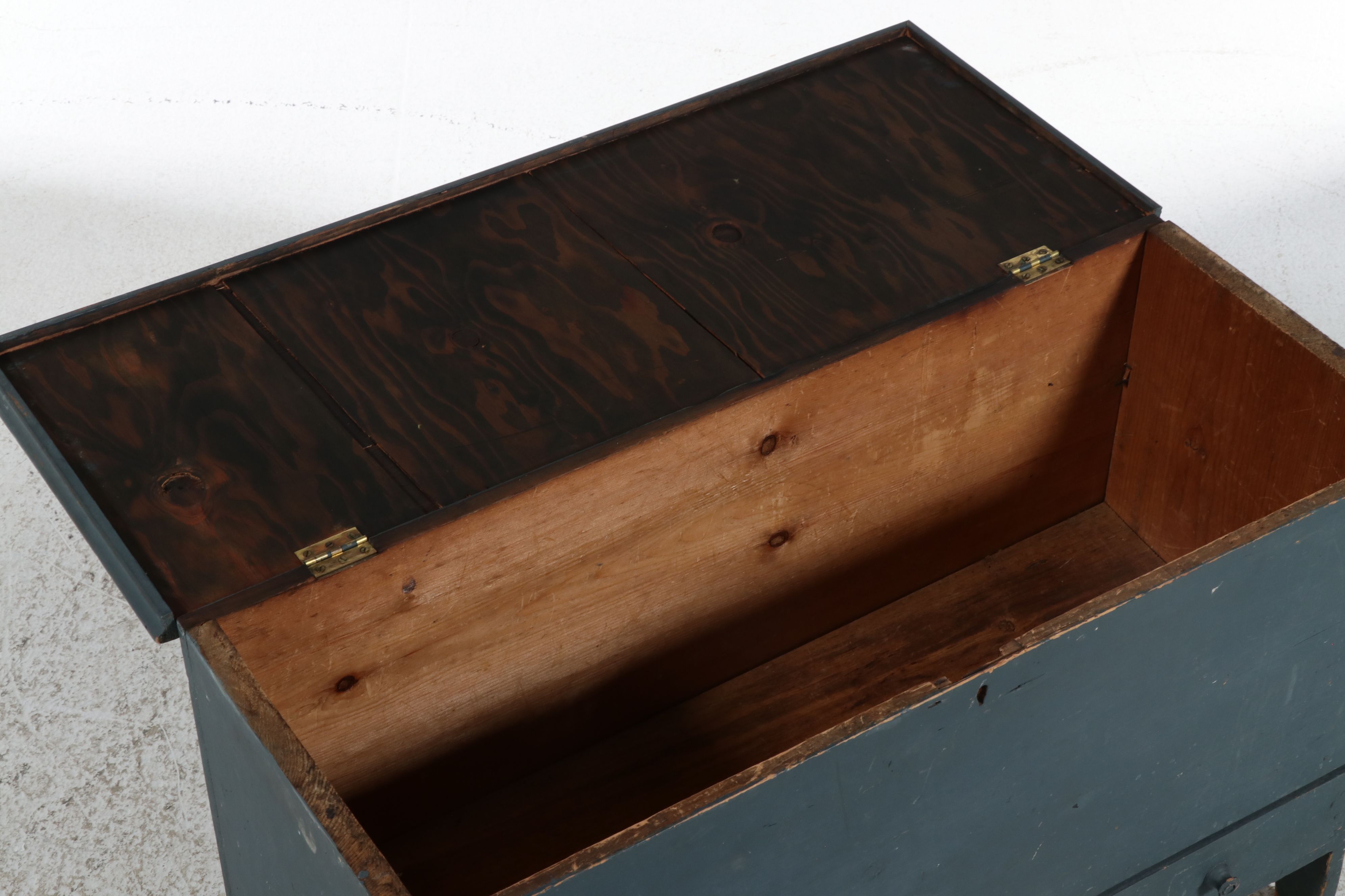 American Primitive Painted Wood Mule Chest, 19th Century