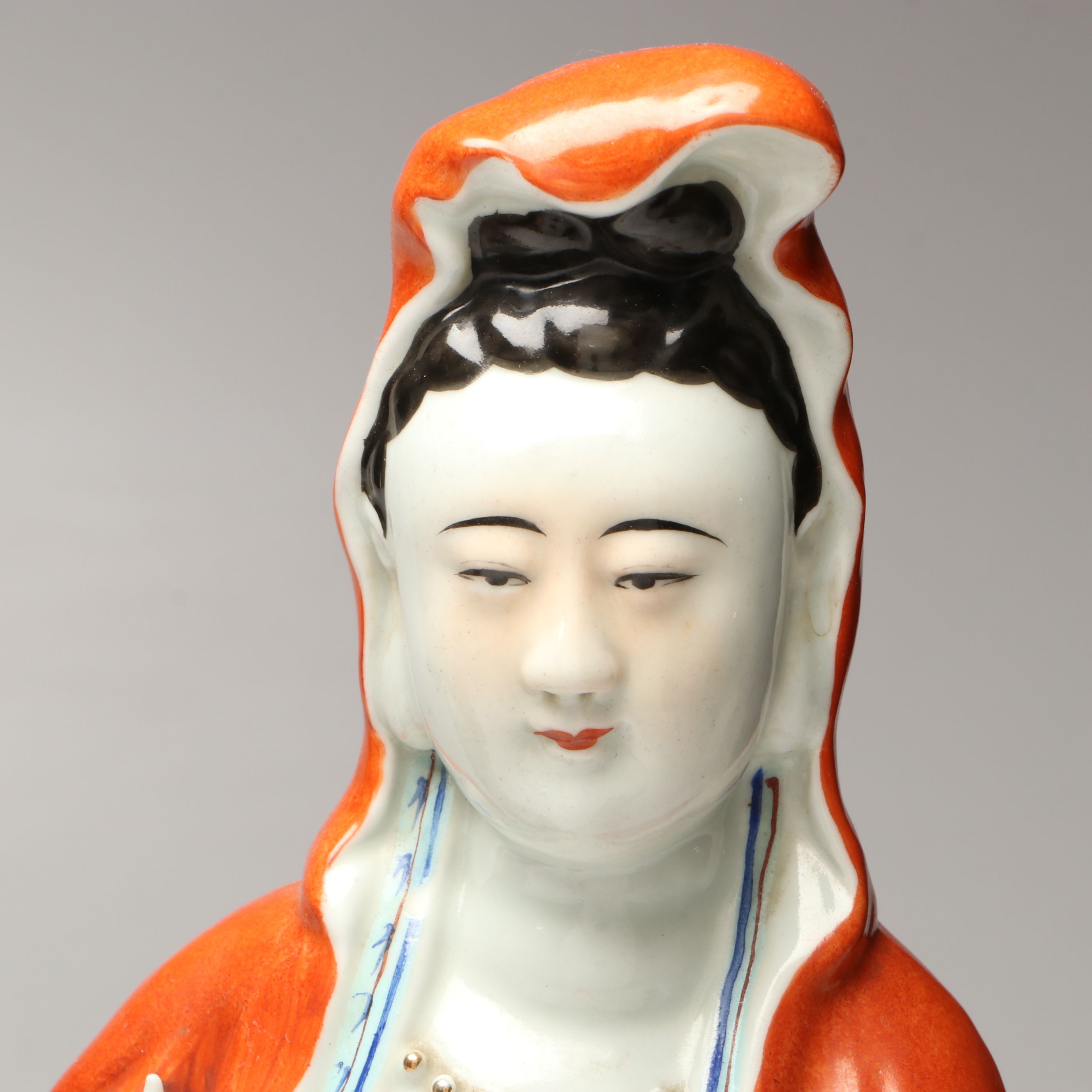 Chinese Famille Rose Guanyin and Fu Xing with Japanese Woman Figurine