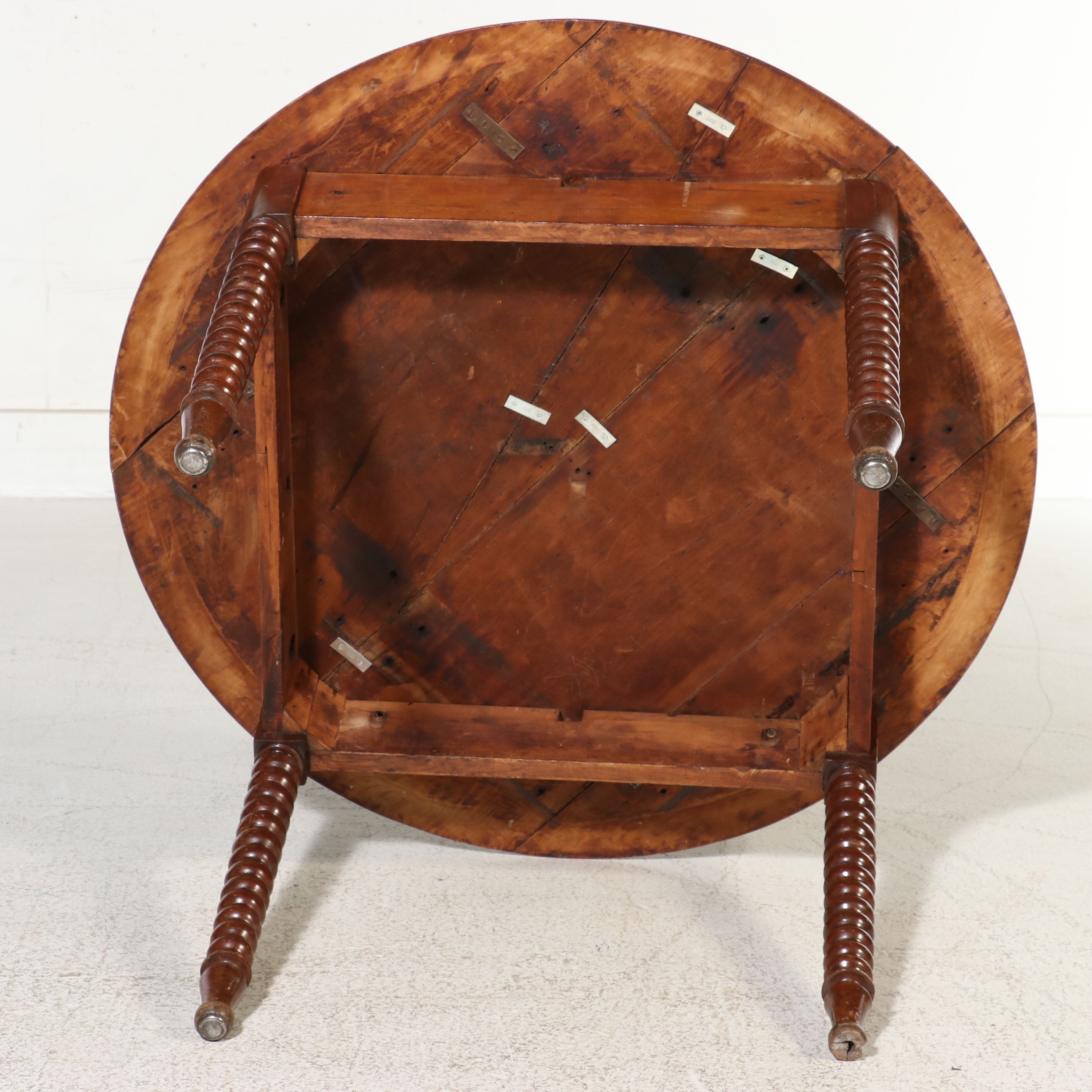 American Victorian Pine Spool-Turned Center Table, Mid to Late 19th Century