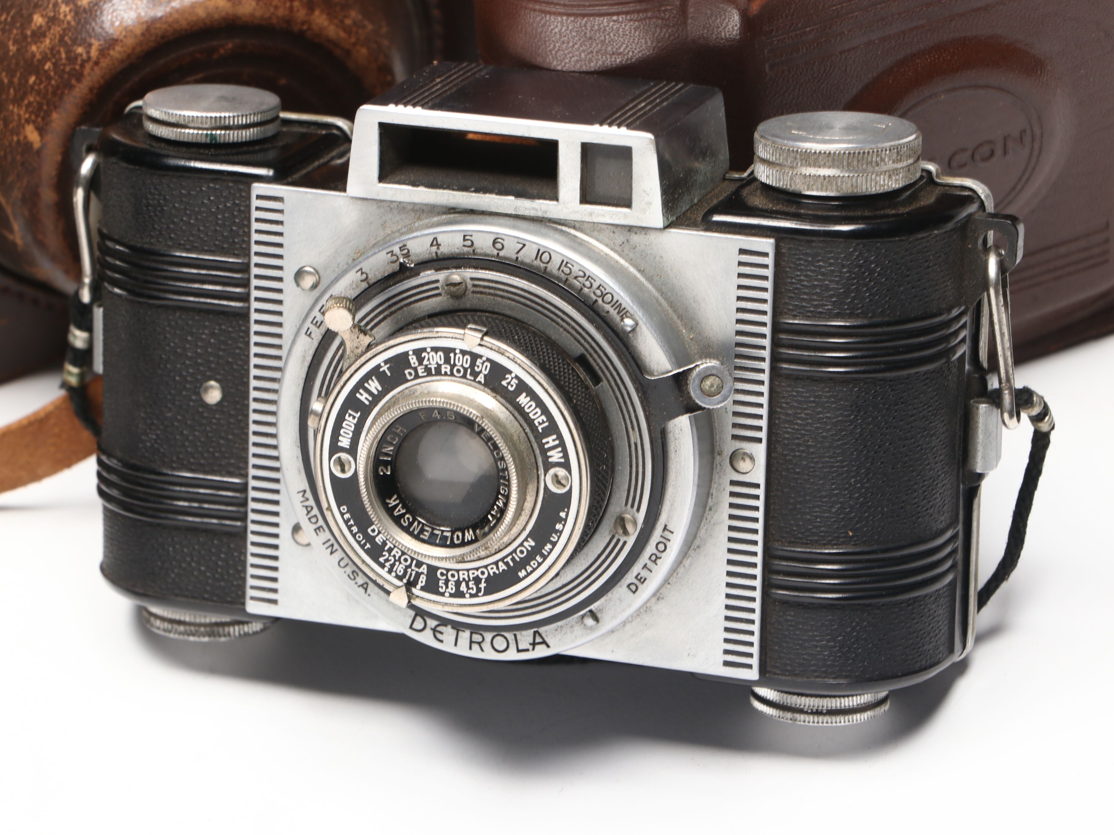 Detrola HW, Whitehouse Beacon and More Mid-20th Century Cameras