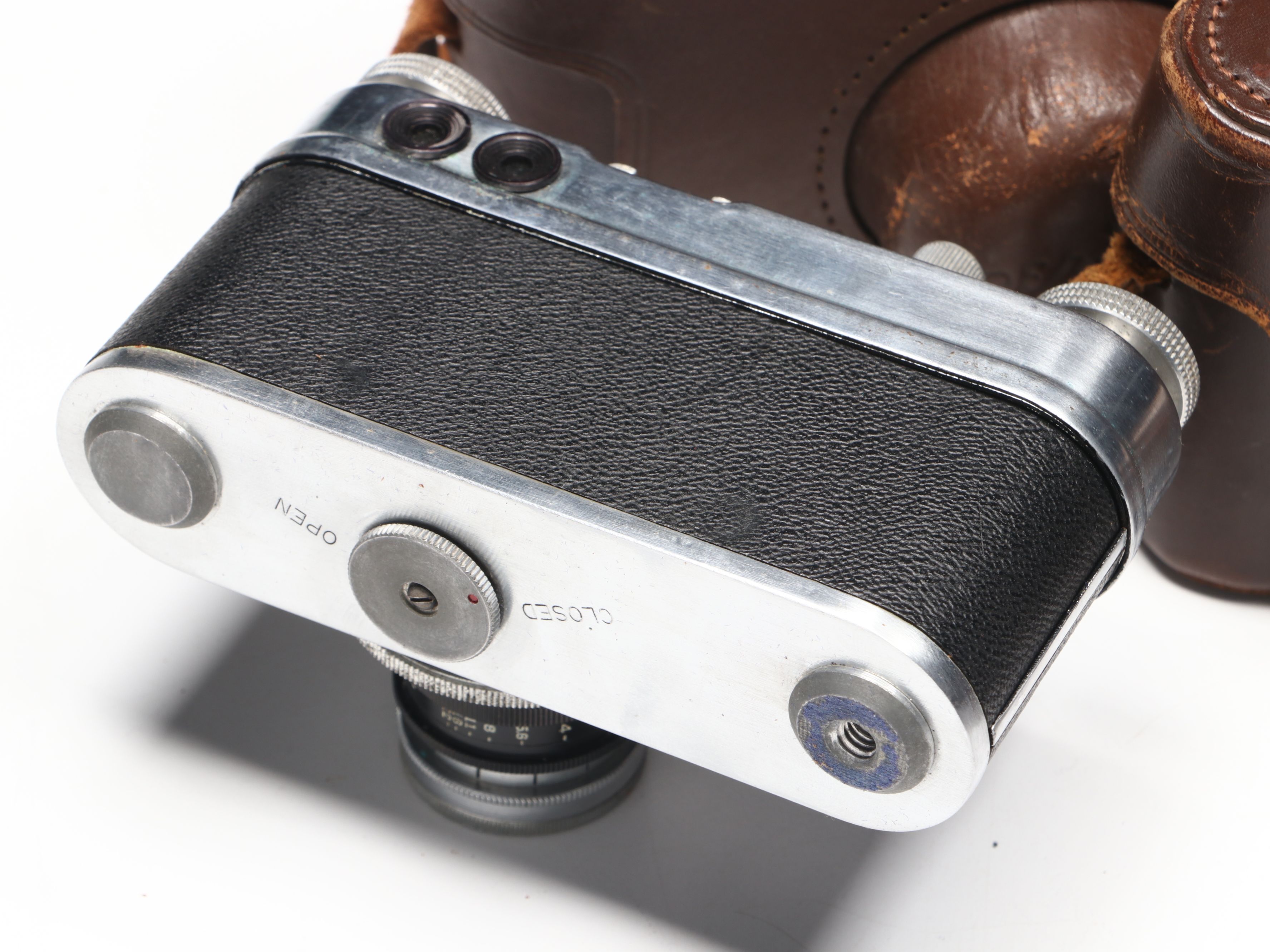 Detrola HW, Whitehouse Beacon and More Mid-20th Century Cameras