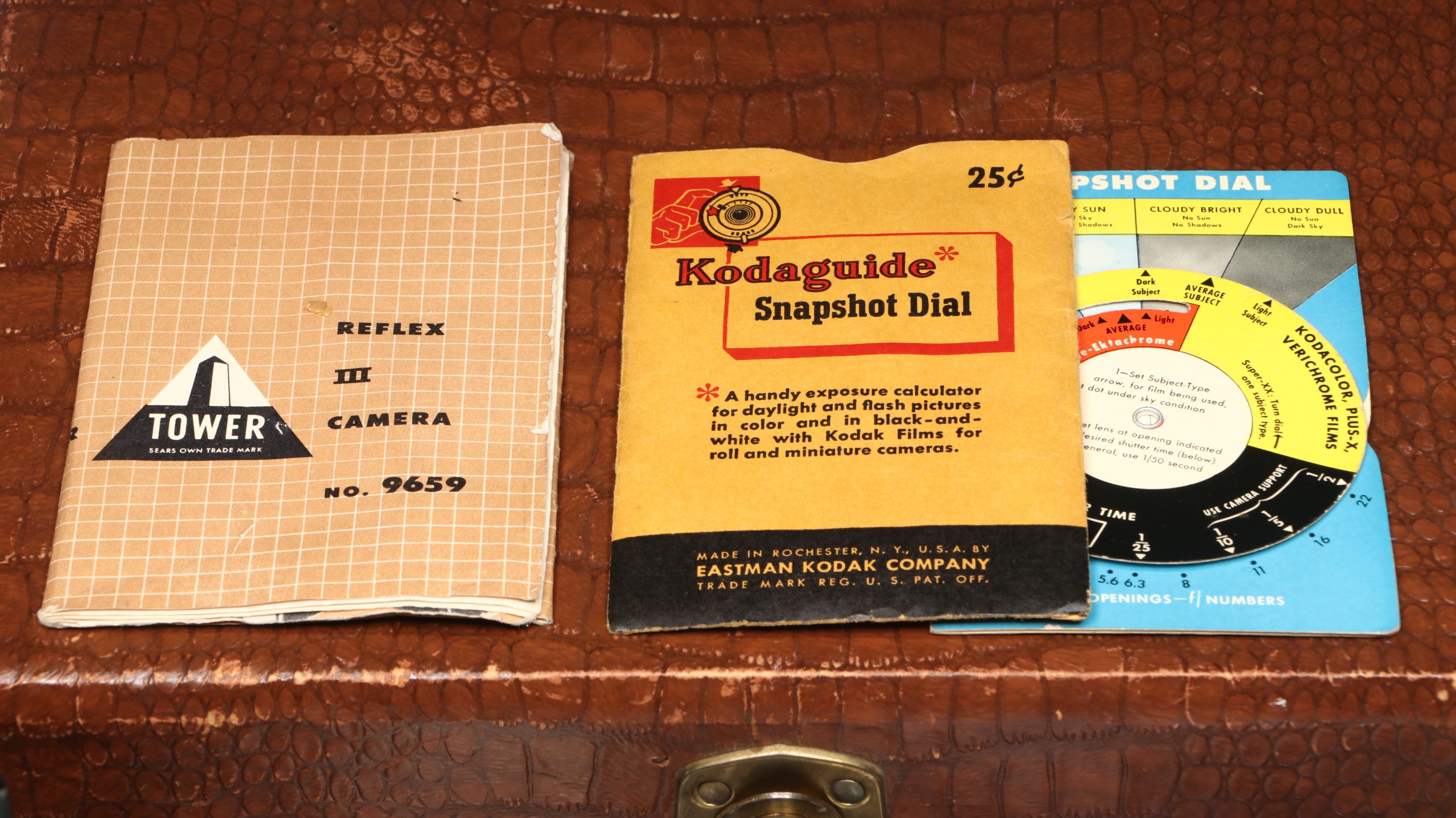 Detrola HW, Whitehouse Beacon and More Mid-20th Century Cameras