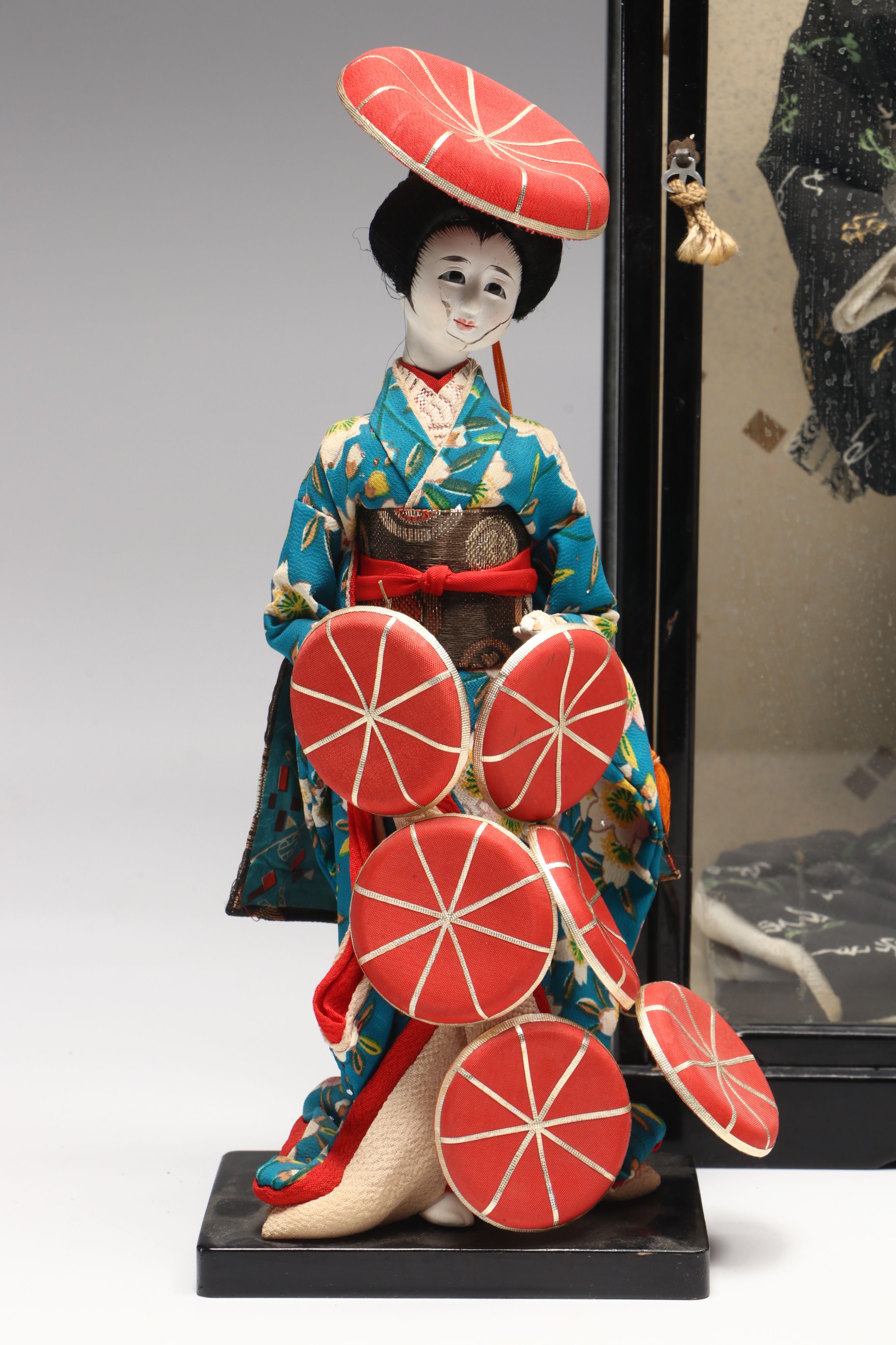 Japanese Women Dressed in Kimono Fabric and Plaster Dolls