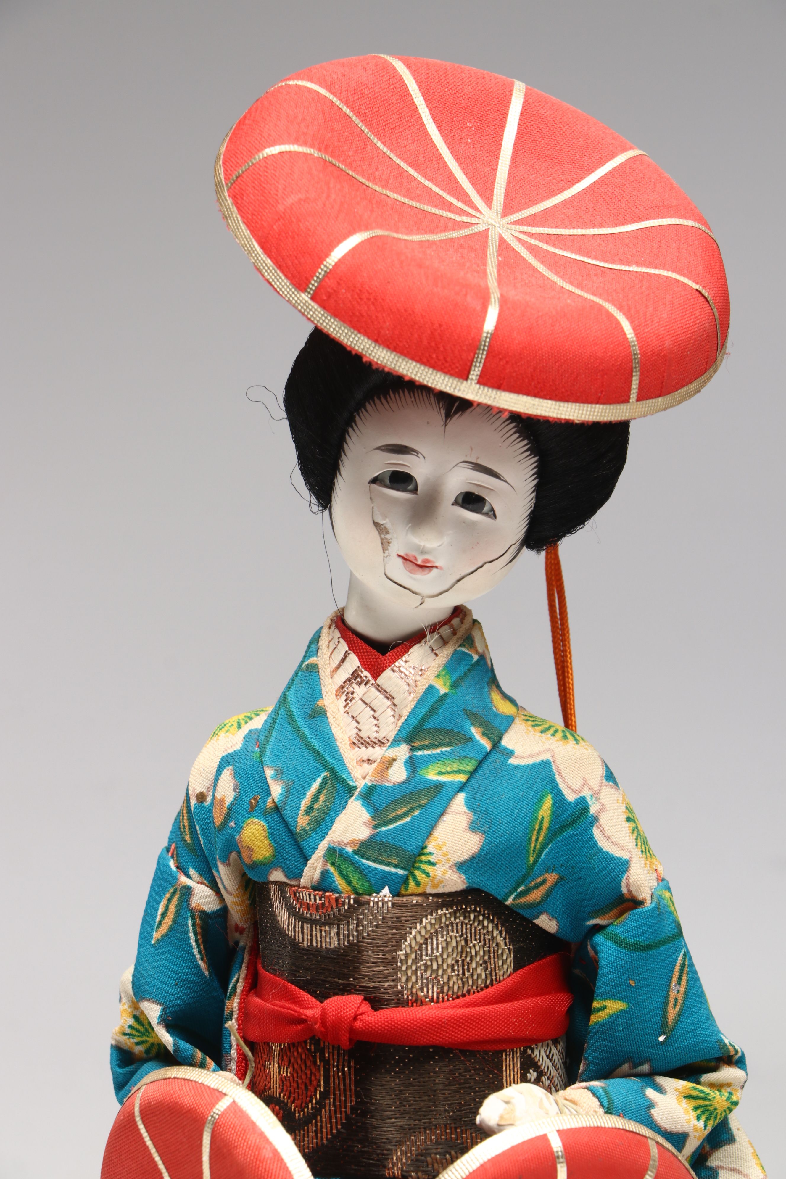 Japanese Women Dressed in Kimono Fabric and Plaster Dolls