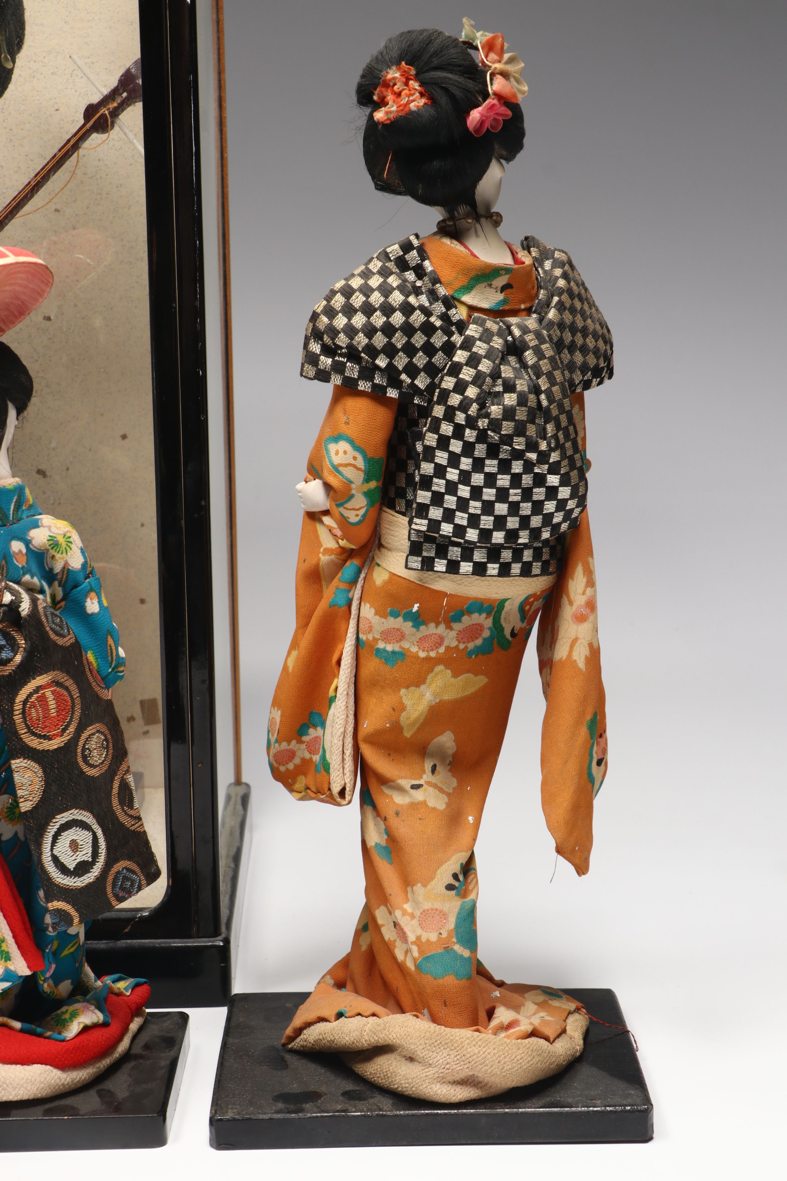Japanese Women Dressed in Kimono Fabric and Plaster Dolls