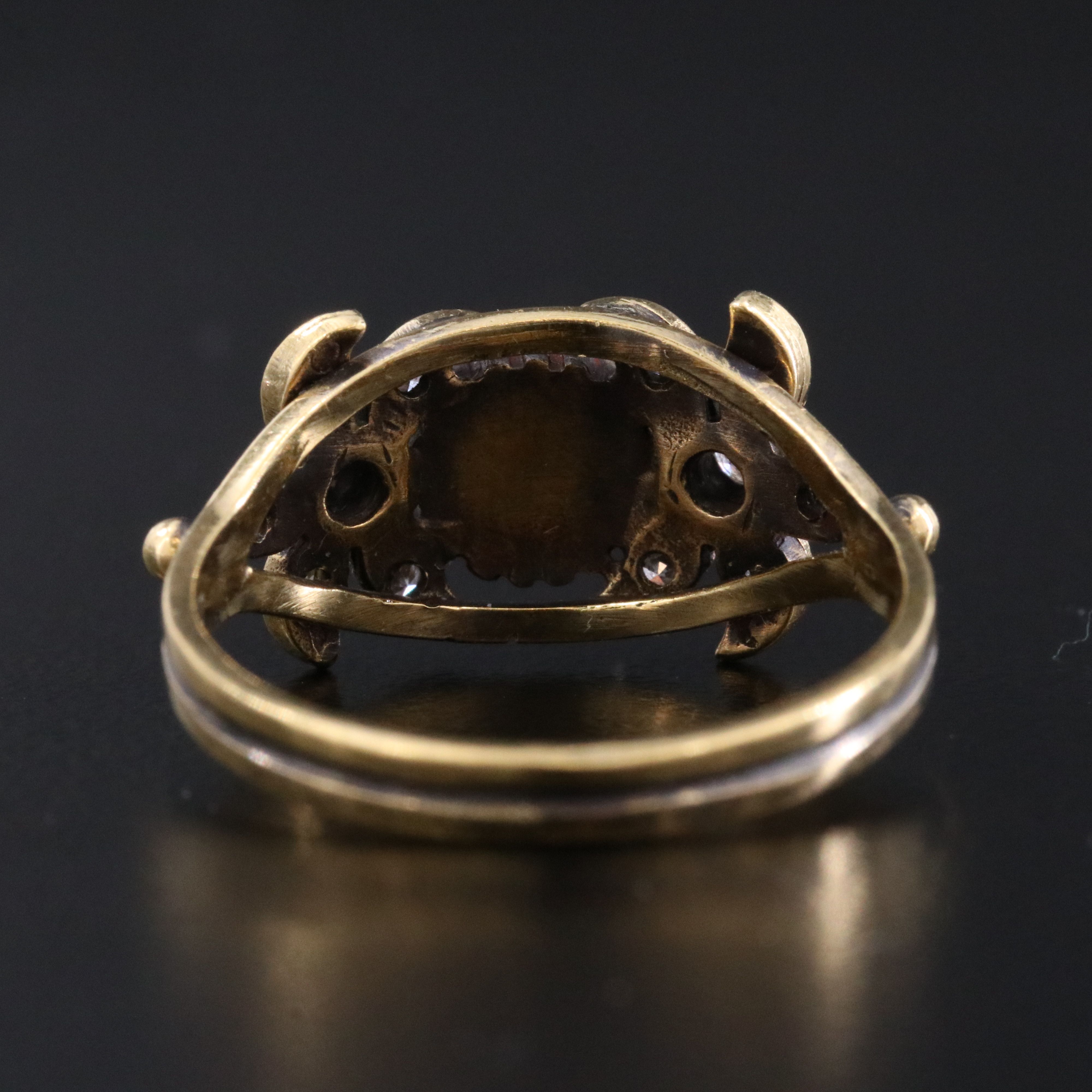 18K Pearl and Diamond Flower Ring