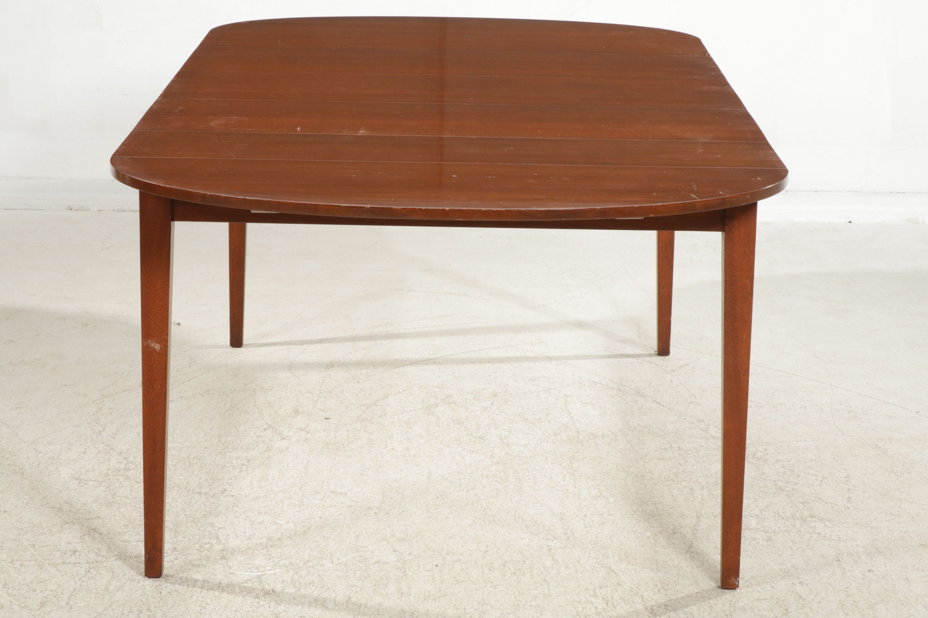 Hepplewhite Style Mahogany Dining Table