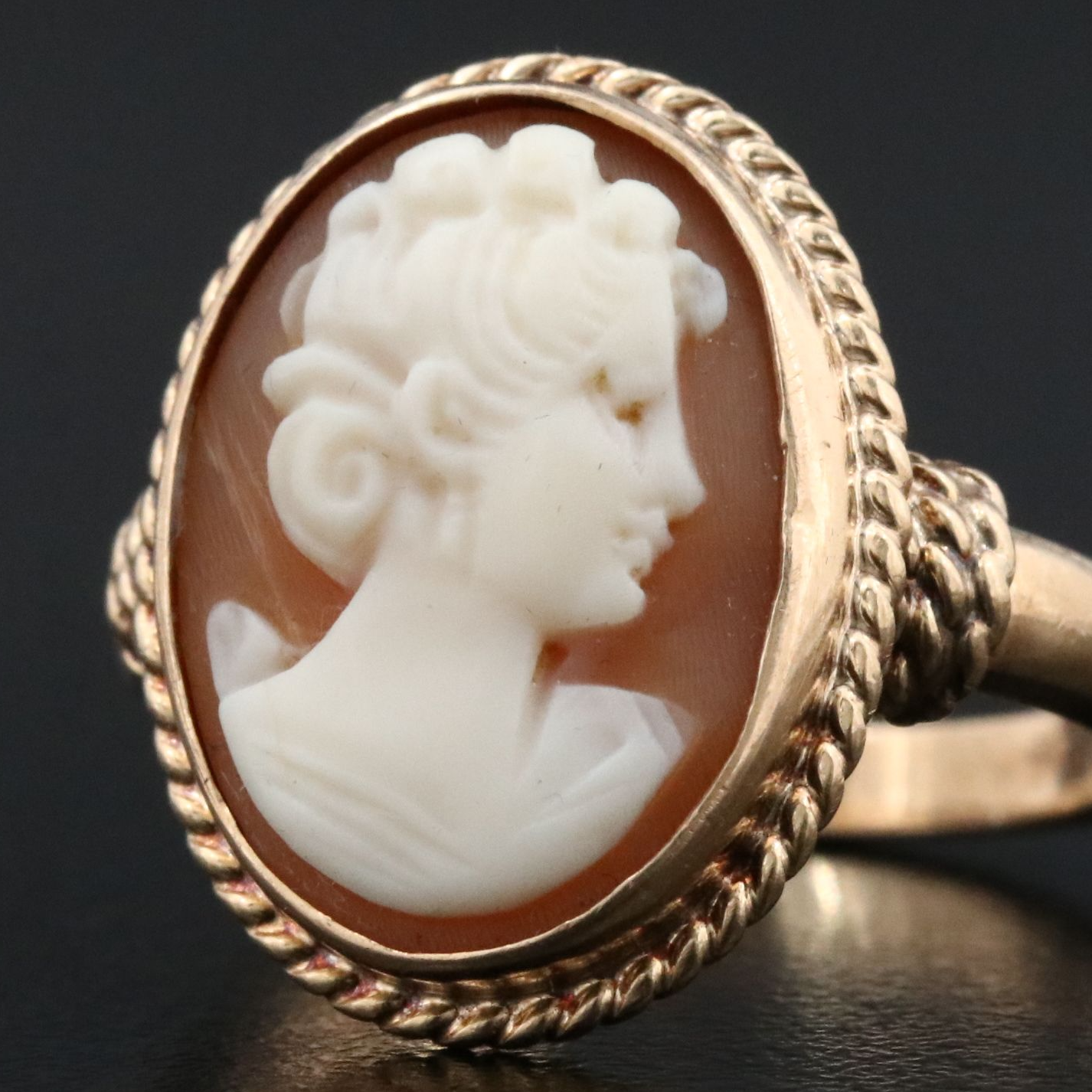 Vintage Church & Co. 14K Shell Cameo Ring with Box