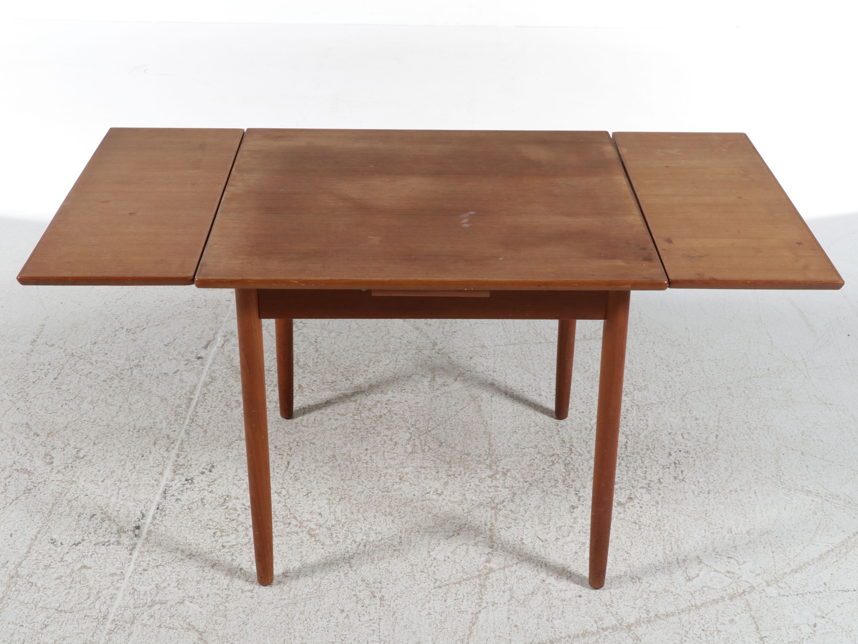 Mid Century Modern Dining Table