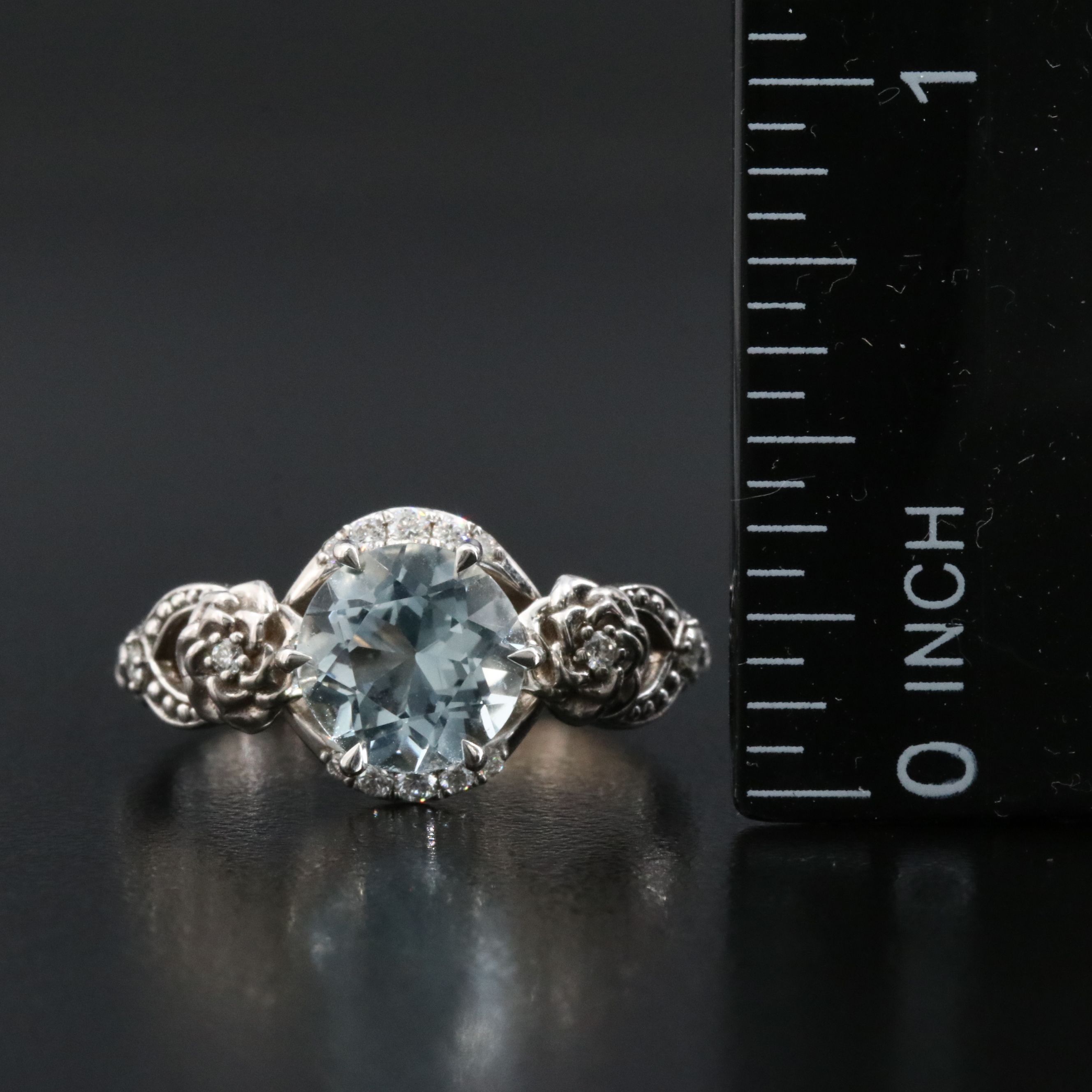 14K Aquamarine and Diamond Floral Ring