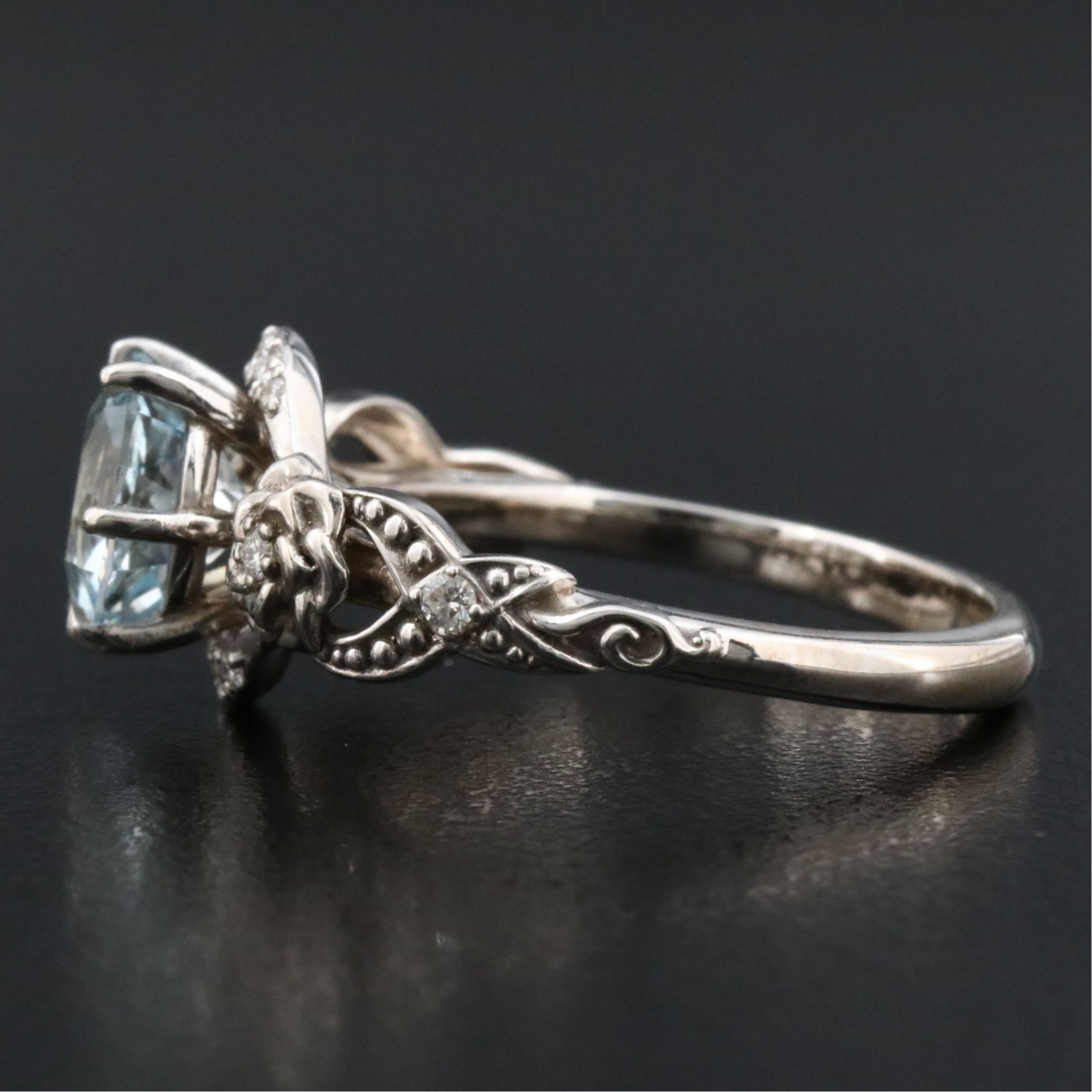 14K Aquamarine and Diamond Floral Ring
