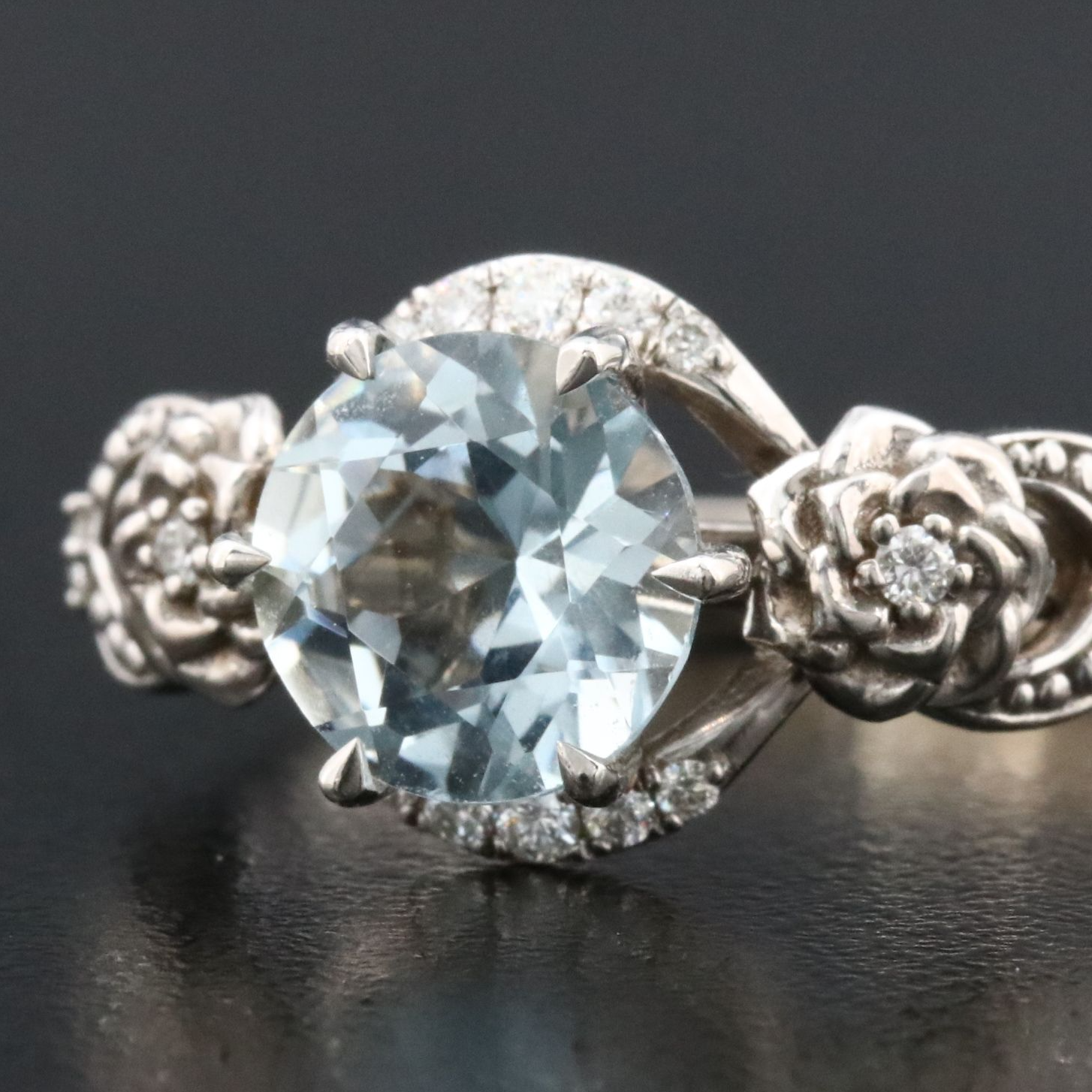14K Aquamarine and Diamond Floral Ring
