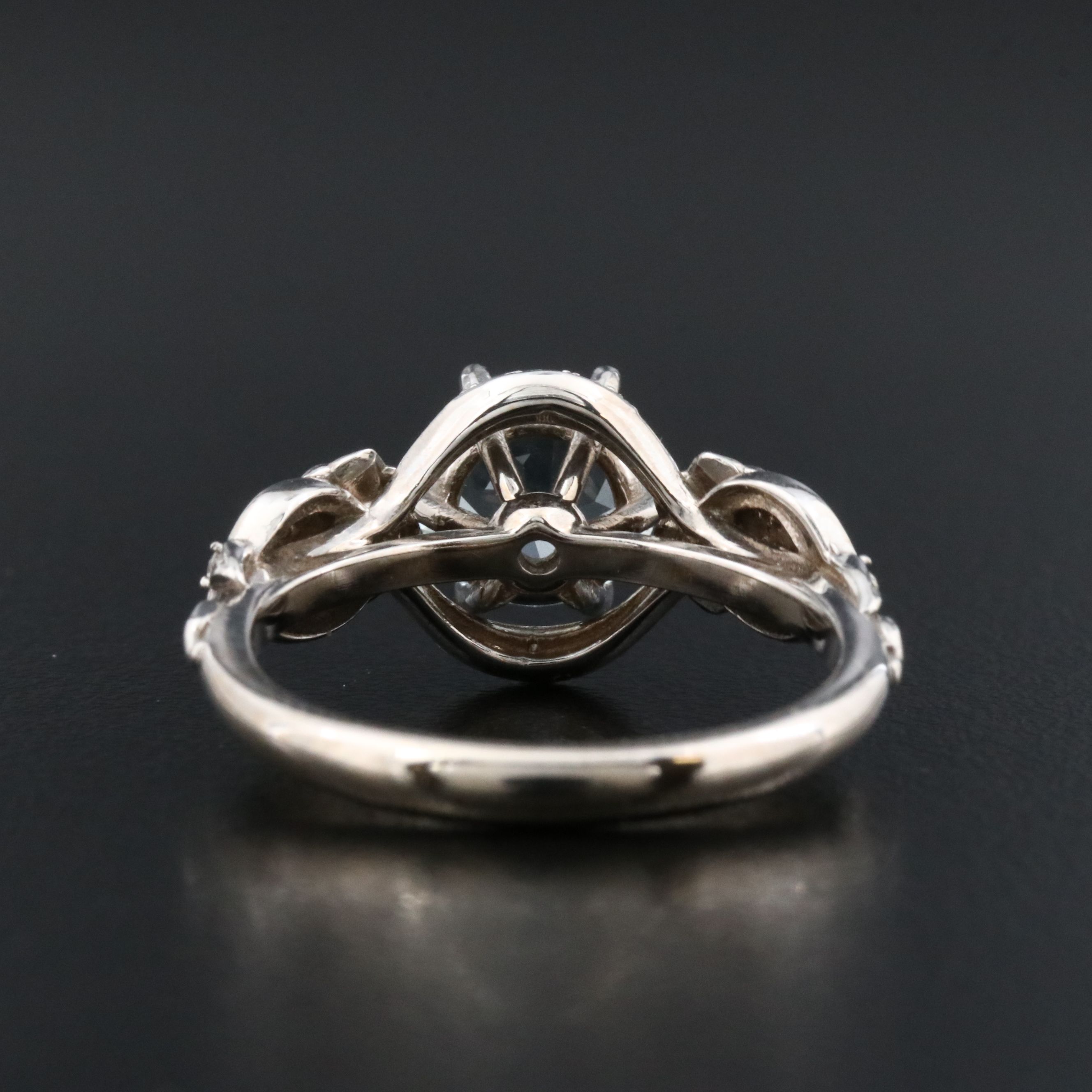 14K Aquamarine and Diamond Floral Ring