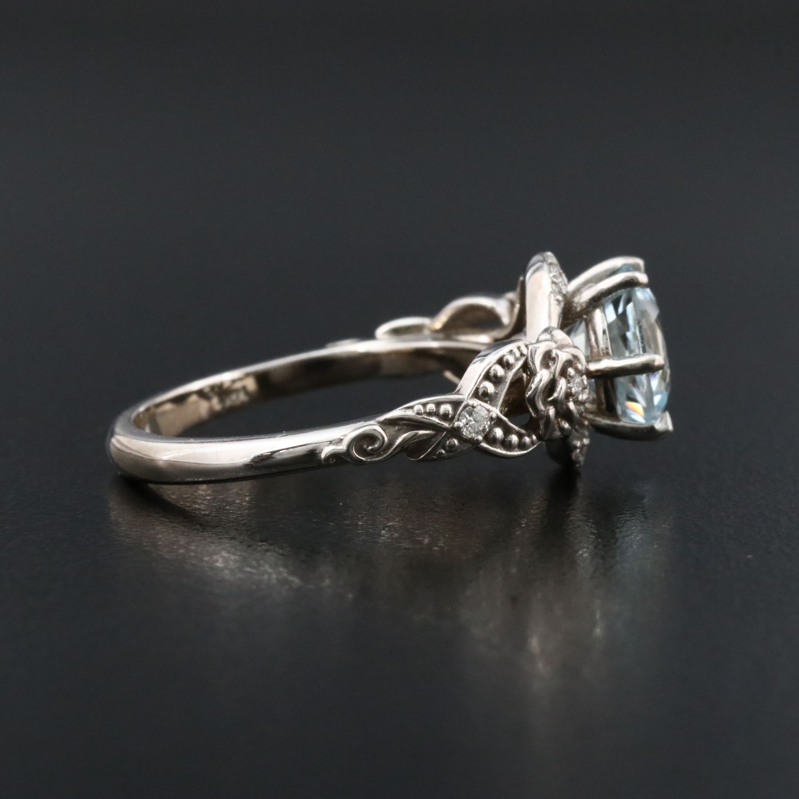 14K Aquamarine and Diamond Floral Ring