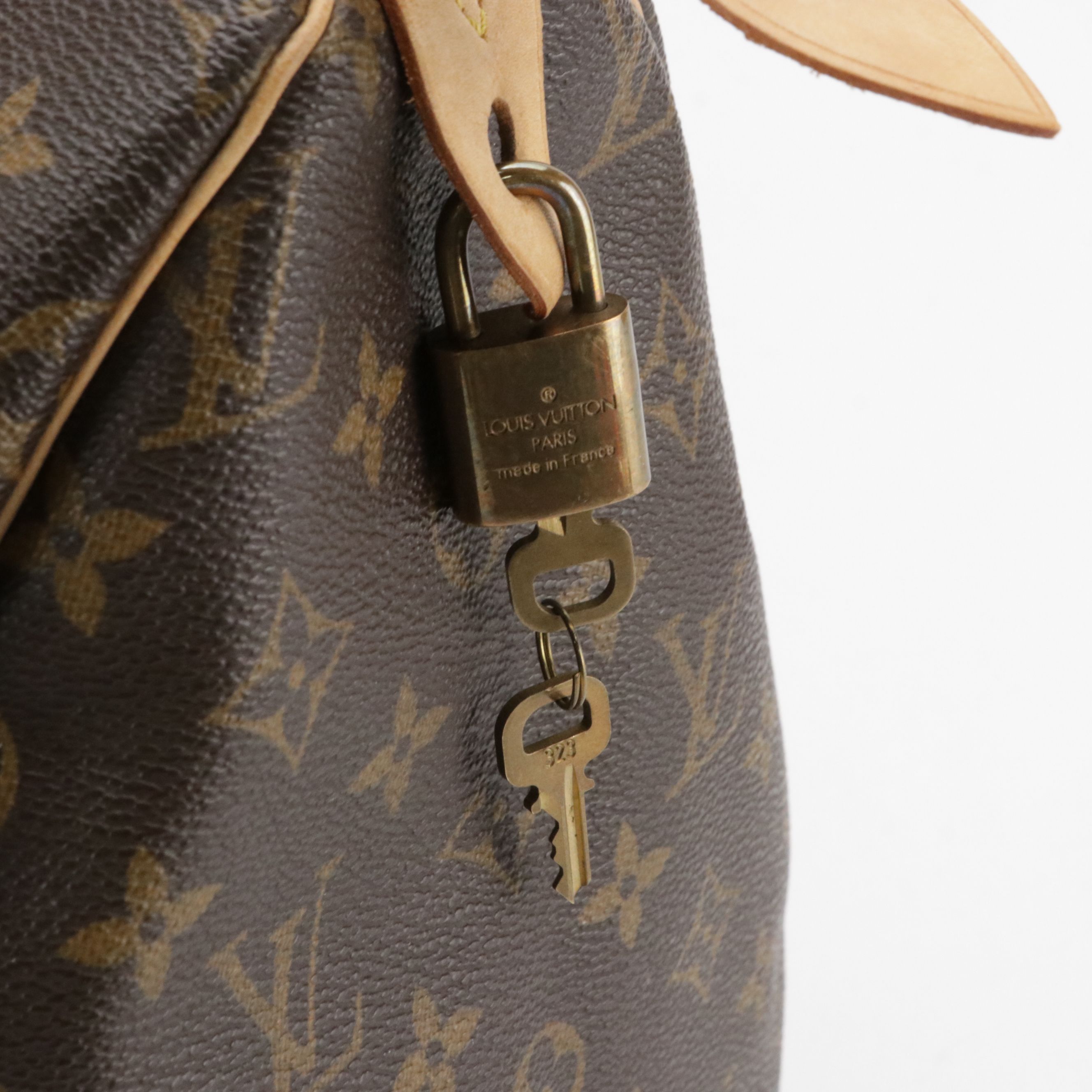 Louis Vuitton Speedy 40 Top Handle Bag in Monogram Canvas and Leather