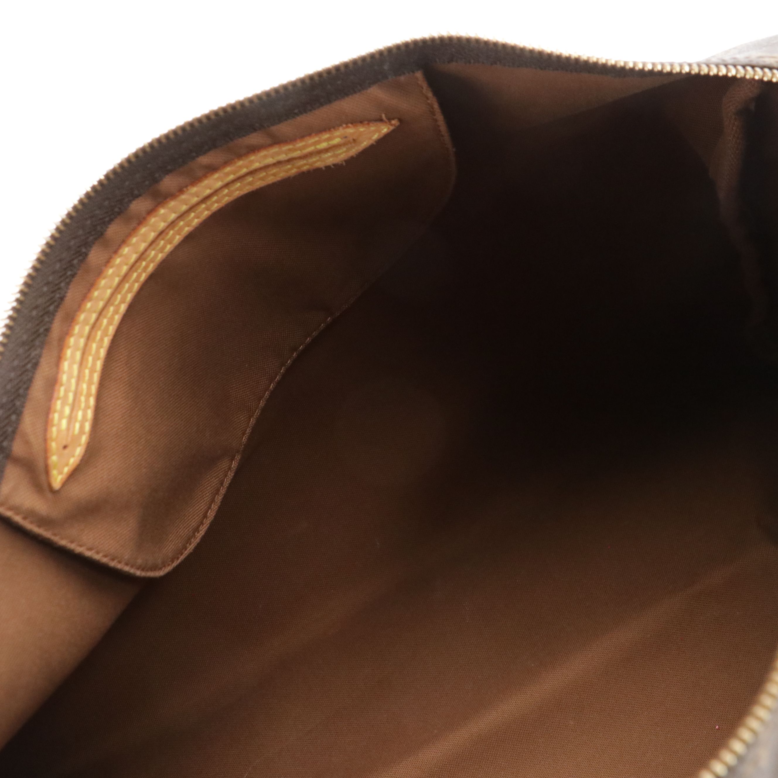 Louis Vuitton Speedy 40 Top Handle Bag in Monogram Canvas and Leather