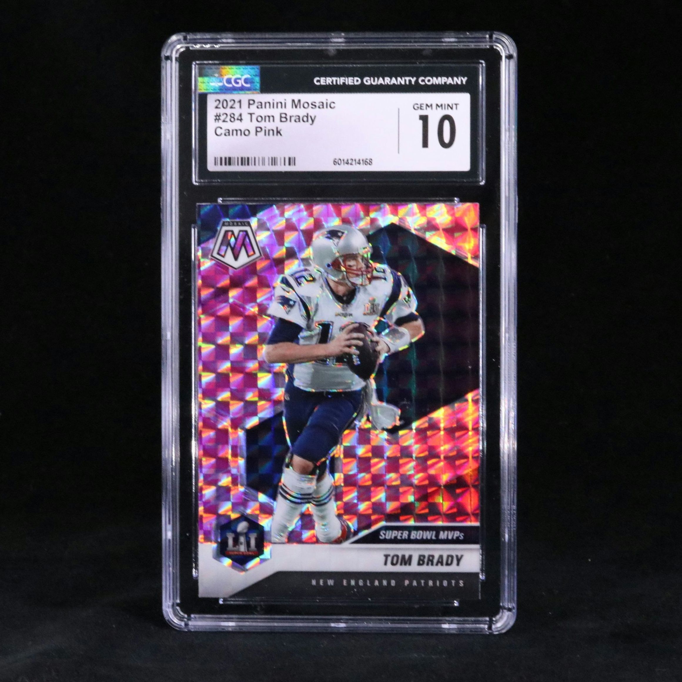 2021 Mosaic Tom Brady Pink Camo Prizm Football Card Graded CGC 10