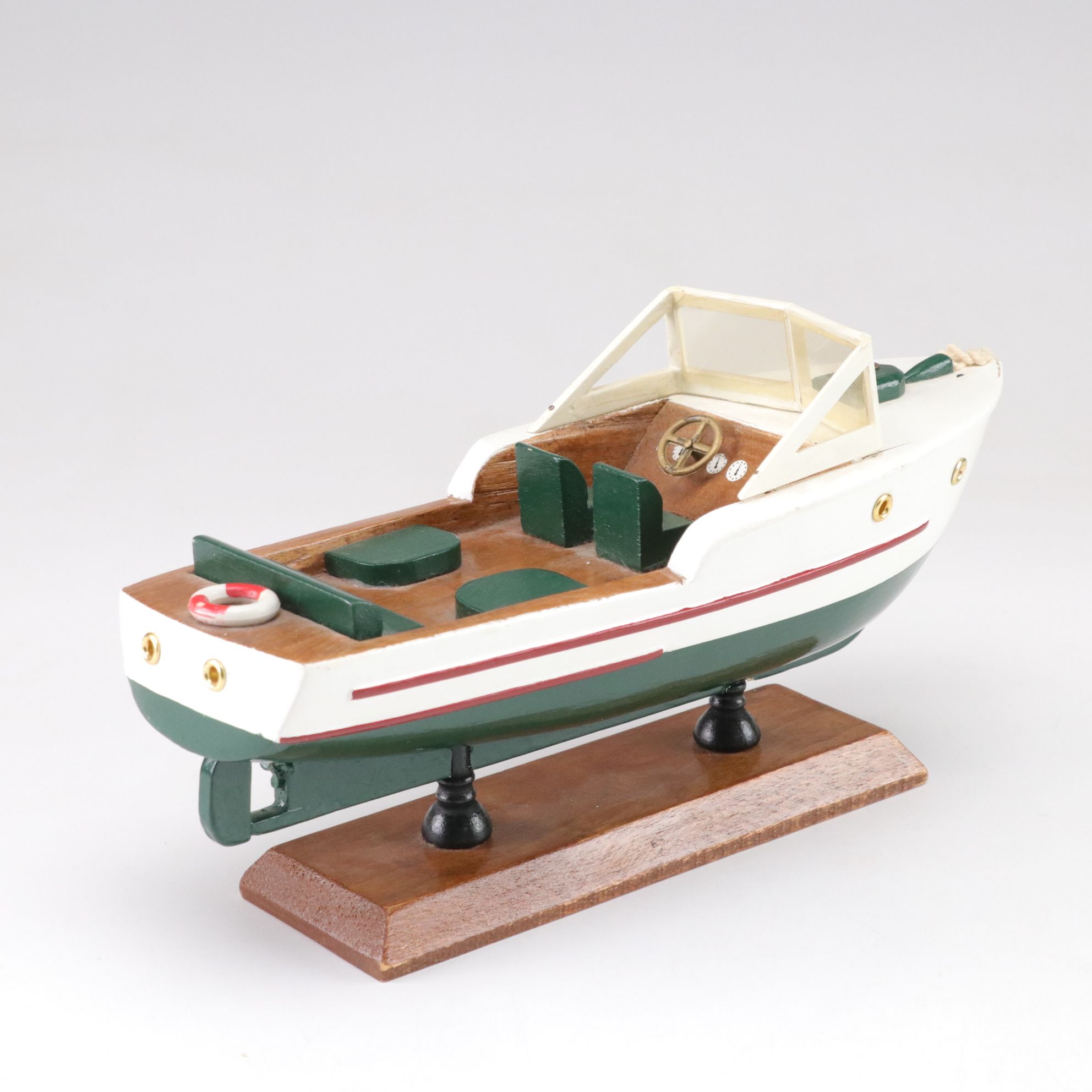 Hand Crafted Wooden Model Cabin Cruisers, Speedboats and Vessels