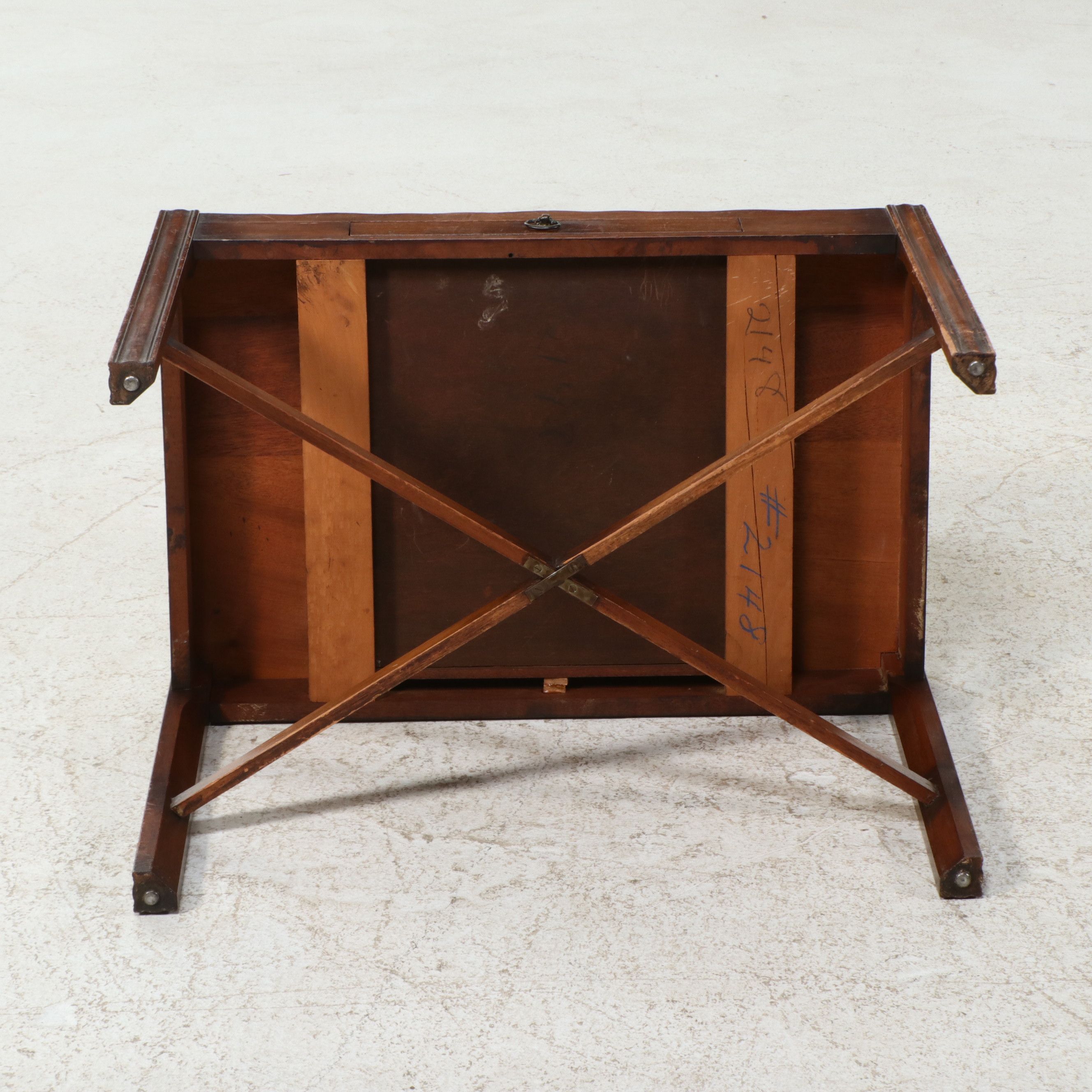 Georgian Style Mahogany Silver Table, 20th Century