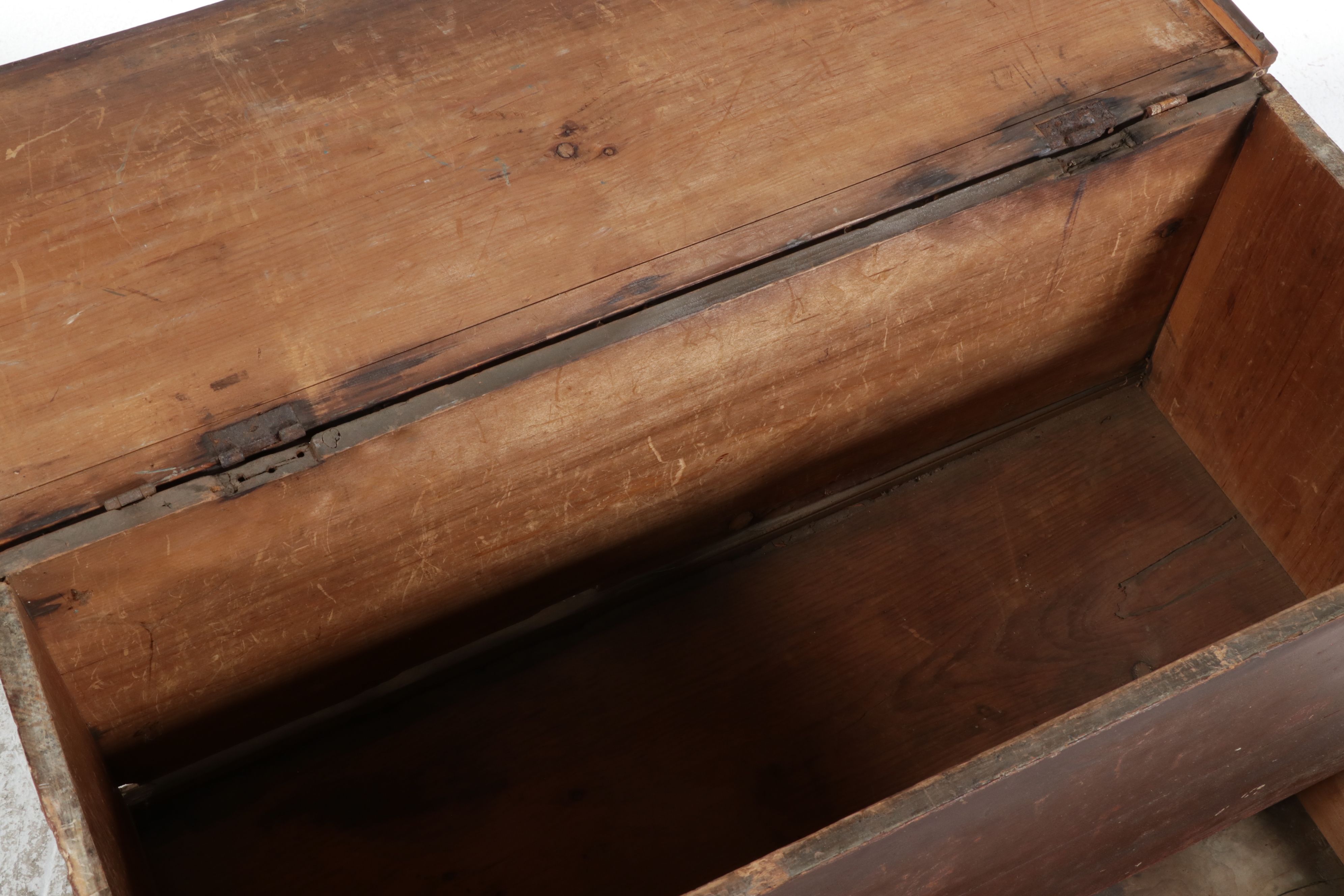 American Primitive Painted Pine Mule Chest, Early 19th Century