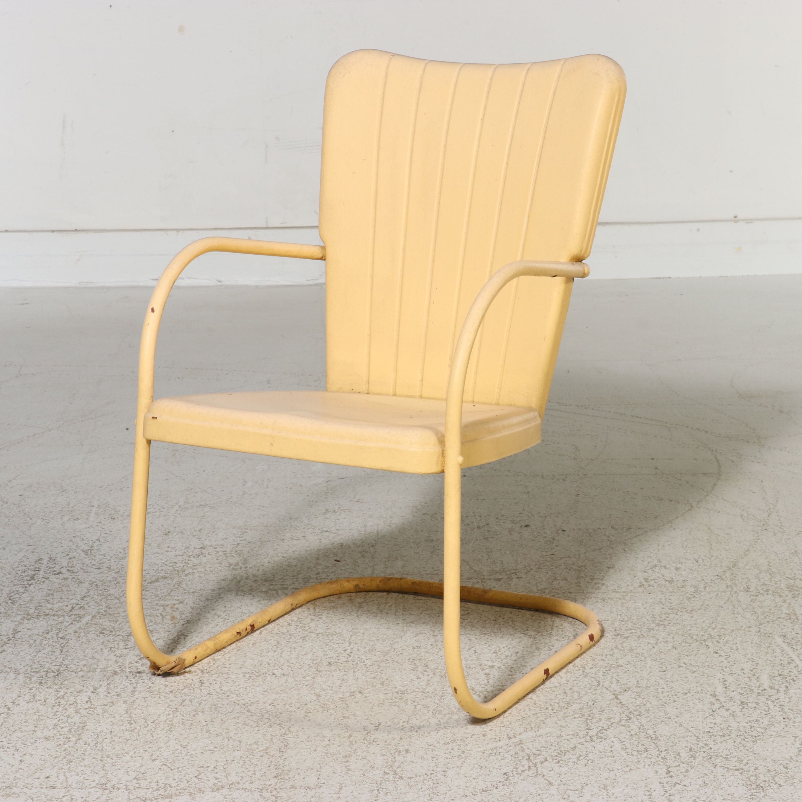 Mid Century Modern Painted Stamped Metal Lawn Chairs, Mid-20th Century