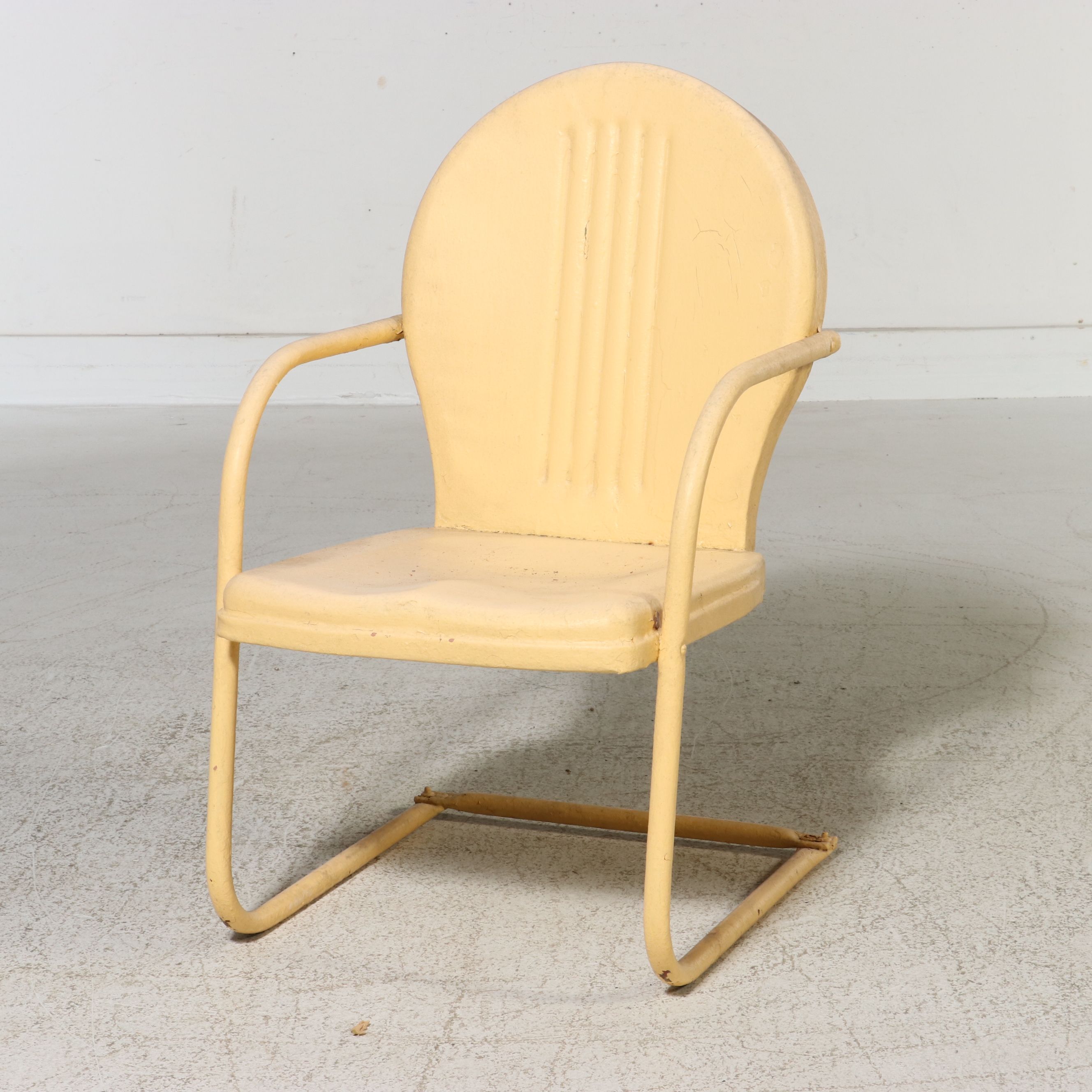 Mid Century Modern Painted Stamped Metal Lawn Chairs, Mid-20th Century