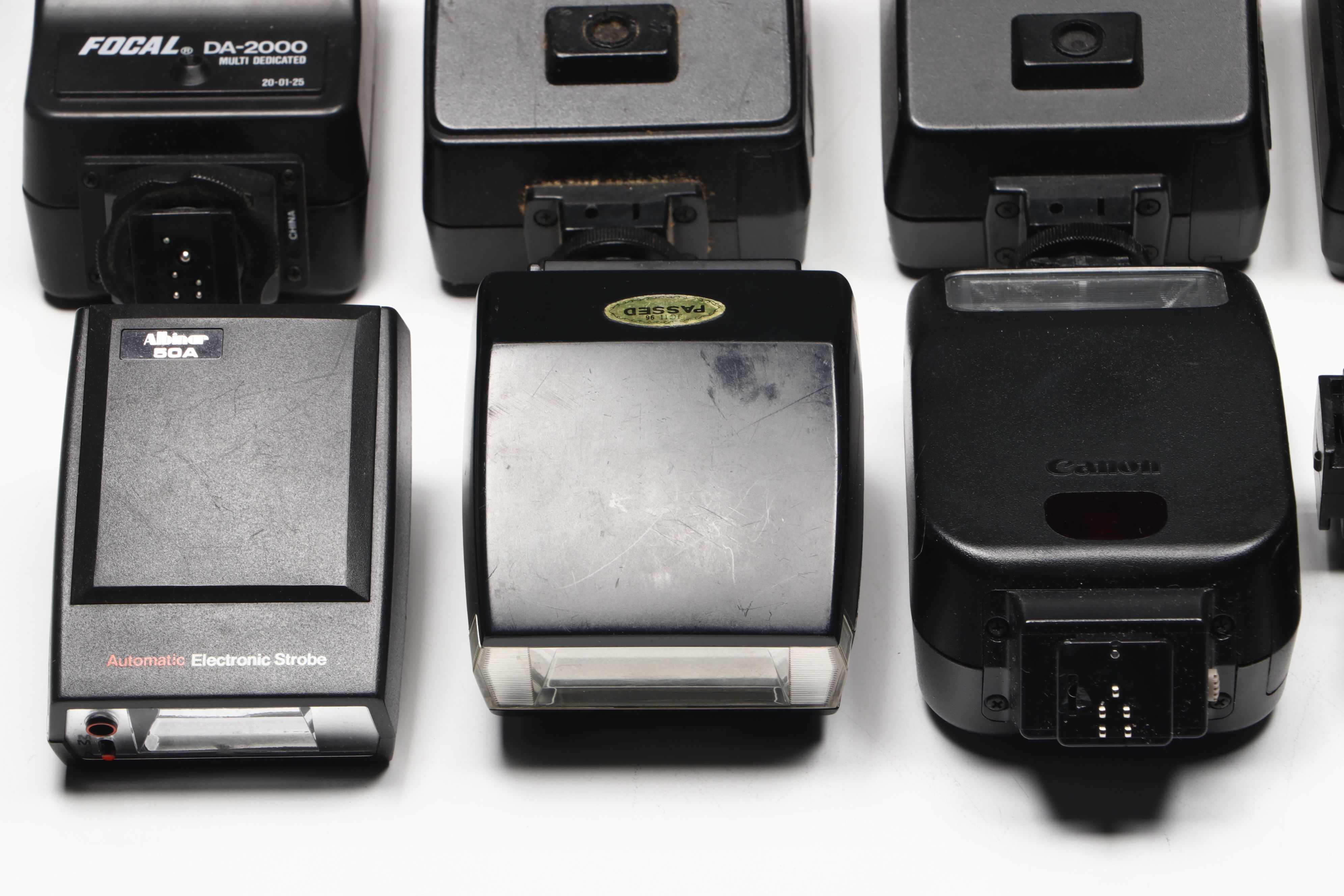 Olympus, Vivitar, Canon and More Camera Flashes