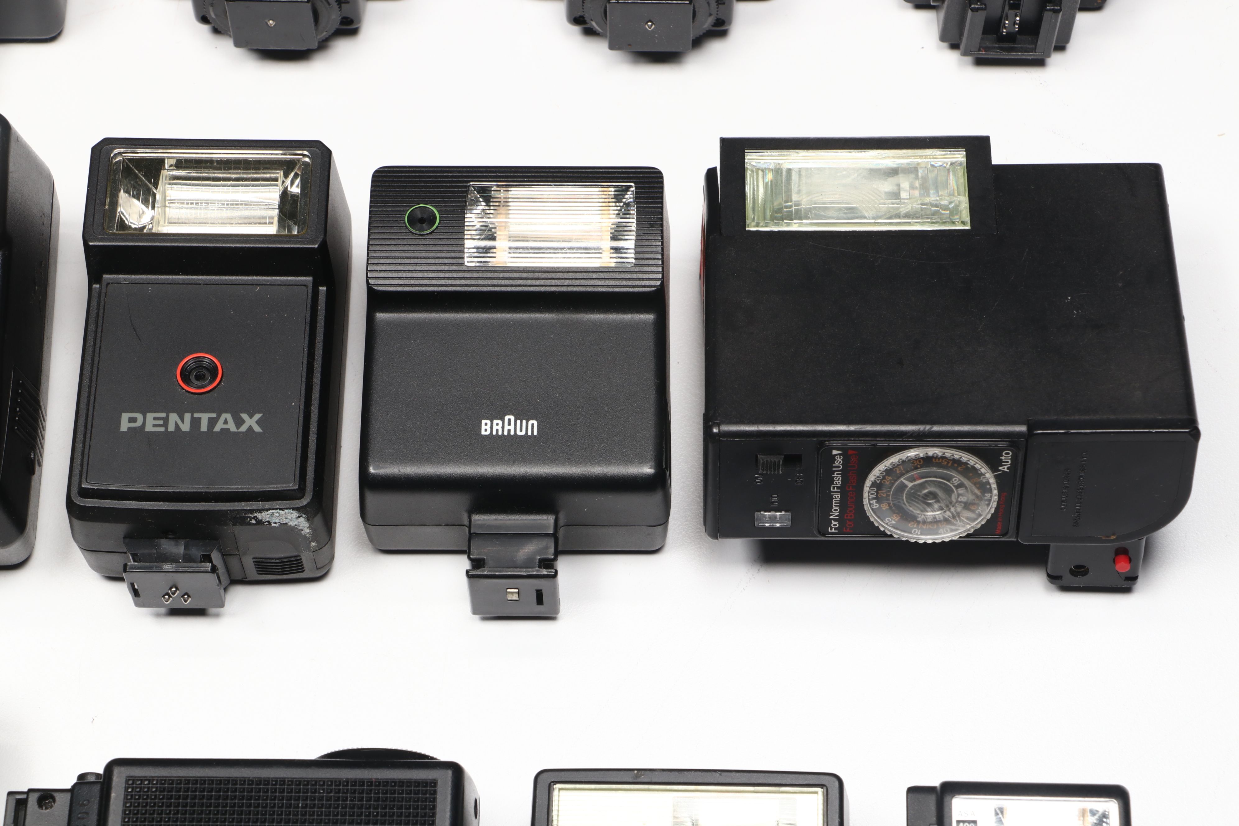 Olympus, Vivitar, Canon and More Camera Flashes